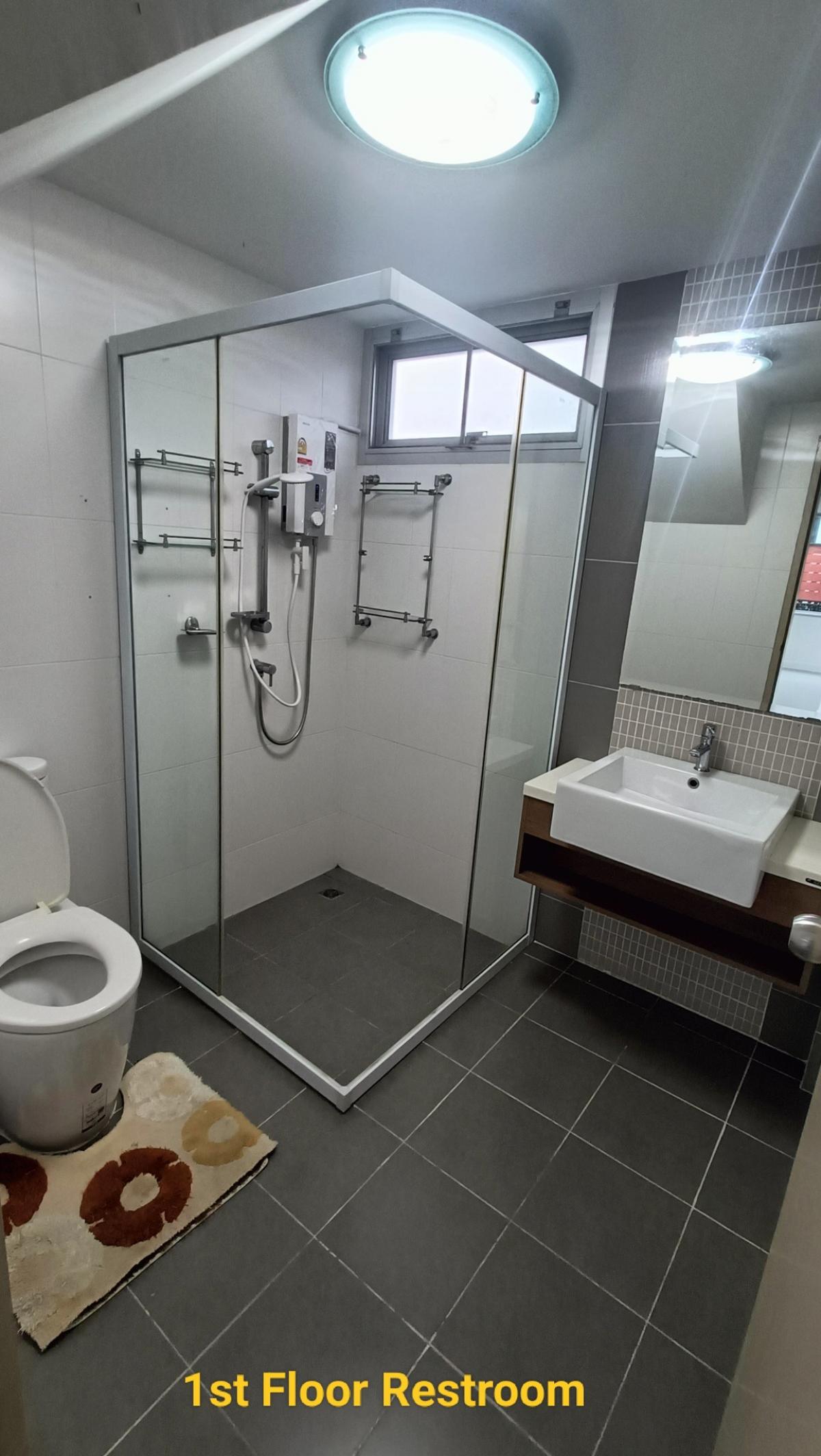 ให้เช่าบ้านลาดกระบัง สุวรรณภูมิ : บ้านใหม่สไตล์มัลดีฟส์ ย่านบางนา-วงแหวน 3 ห้องนอน พร้อมเช่า 30,000 บาทต่อเดือน! พื้นที่กว้าง 167 ตรม. บนที่ดิน 67.7 ตร.ว. ลงตัวทุกการใช้ชีวิต