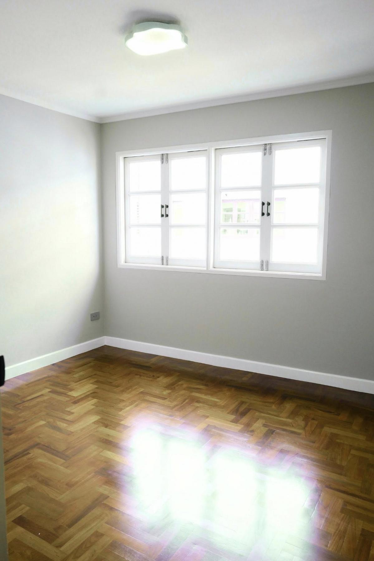 ขายทาวน์โฮมลาดพร้าว เซ็นทรัลลาดพร้าว : บ้านแฝด 5 ห้องนอน ใจกลางลาดพร้าว พื้นที่กว้าง 303 ตร.ม. ราคาสุดคุ้ม 11.5 ล้าน