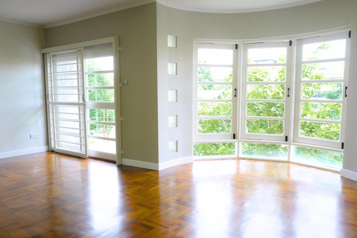 ขายทาวน์โฮมลาดพร้าว เซ็นทรัลลาดพร้าว : บ้านแฝด 5 ห้องนอน ใจกลางลาดพร้าว พื้นที่กว้าง 303 ตร.ม. ราคาสุดคุ้ม 11.5 ล้าน