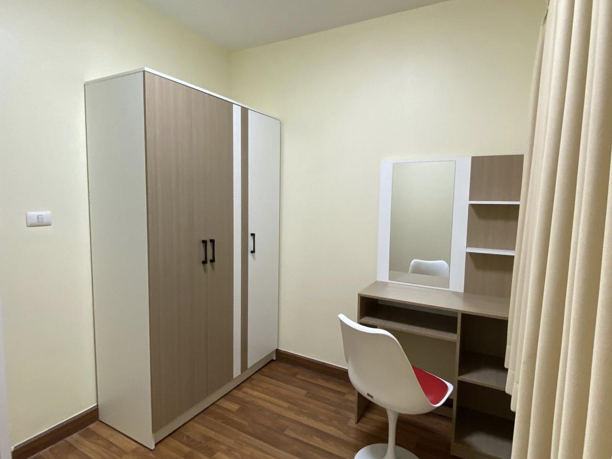 For RentTownhomePattanakan, Srinakarin : 3 bedroom detached house, Pruksa Ville 57 Pattanakarn, near the city, ready to move in. Rent cheaply at 25,000 baht/month or buy today. Happiness begins here!