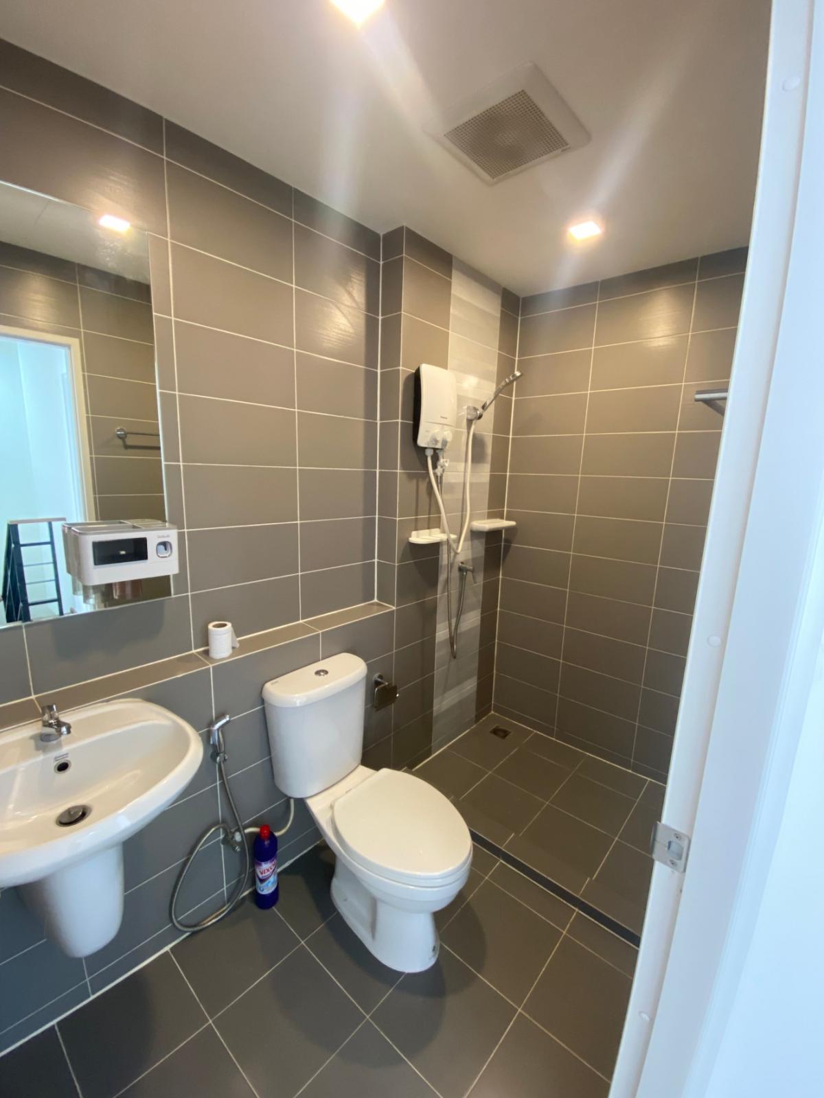 For SaleTownhomeBangna, Bearing, Lasalle : Pleno Bangna-Wongwaen, beautiful house, 3 bedrooms, ready to move in. Rent or buy for the best value, close to the city, starting at 24,000 baht/month.