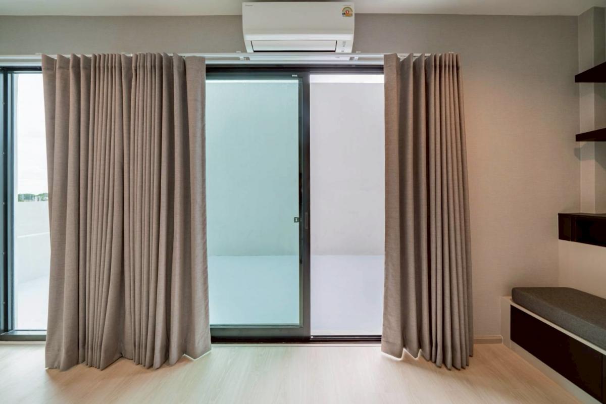 For RentTownhomePattanakan, Srinakarin : Beautiful house Nirvana DEFINE 3 bedrooms near Bangkok-Kreetha. Rent for only 60,000 baht/month, usable area up to 203 sq m.