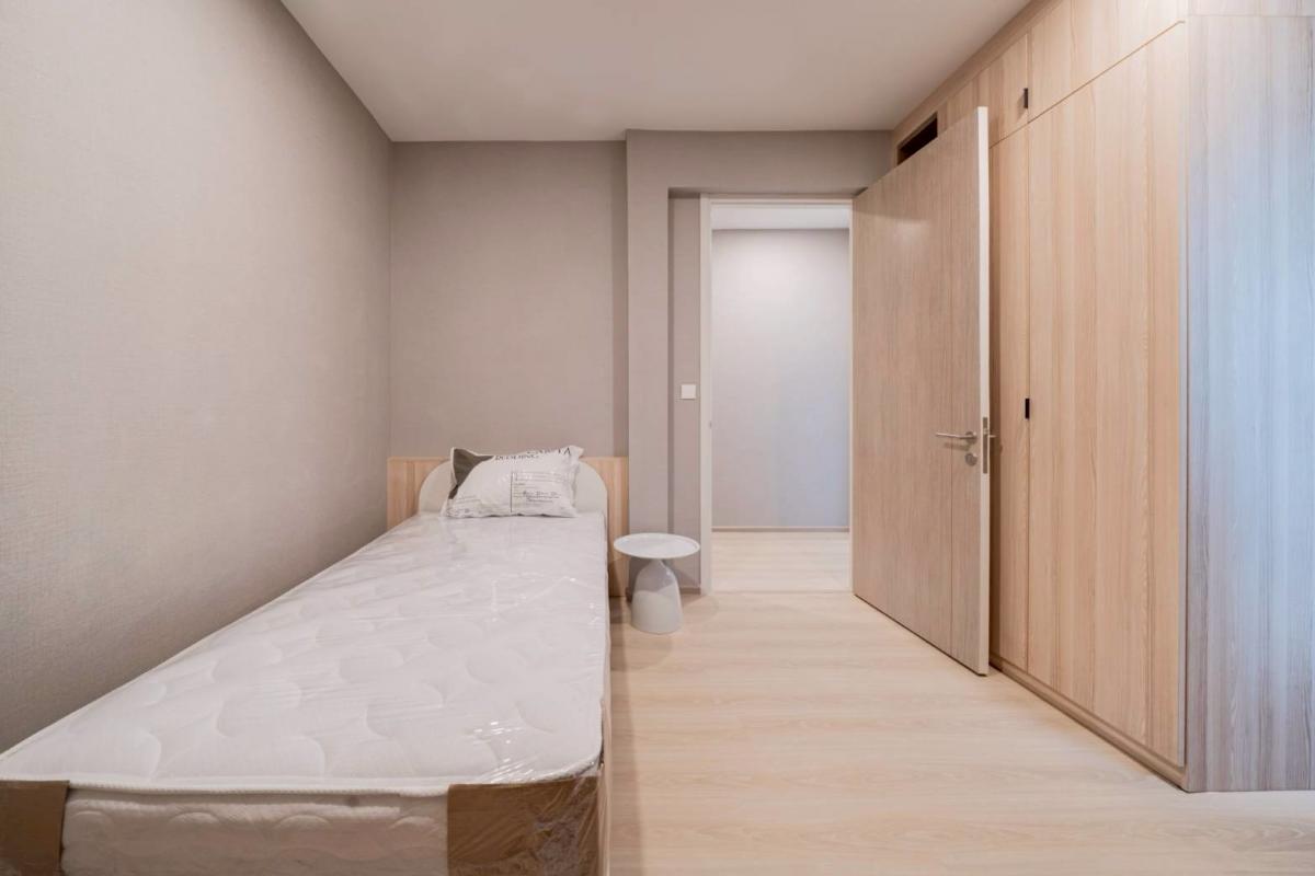 For RentTownhomePattanakan, Srinakarin : Beautiful house Nirvana DEFINE 3 bedrooms near Bangkok-Kreetha. Rent for only 60,000 baht/month, usable area up to 203 sq m.