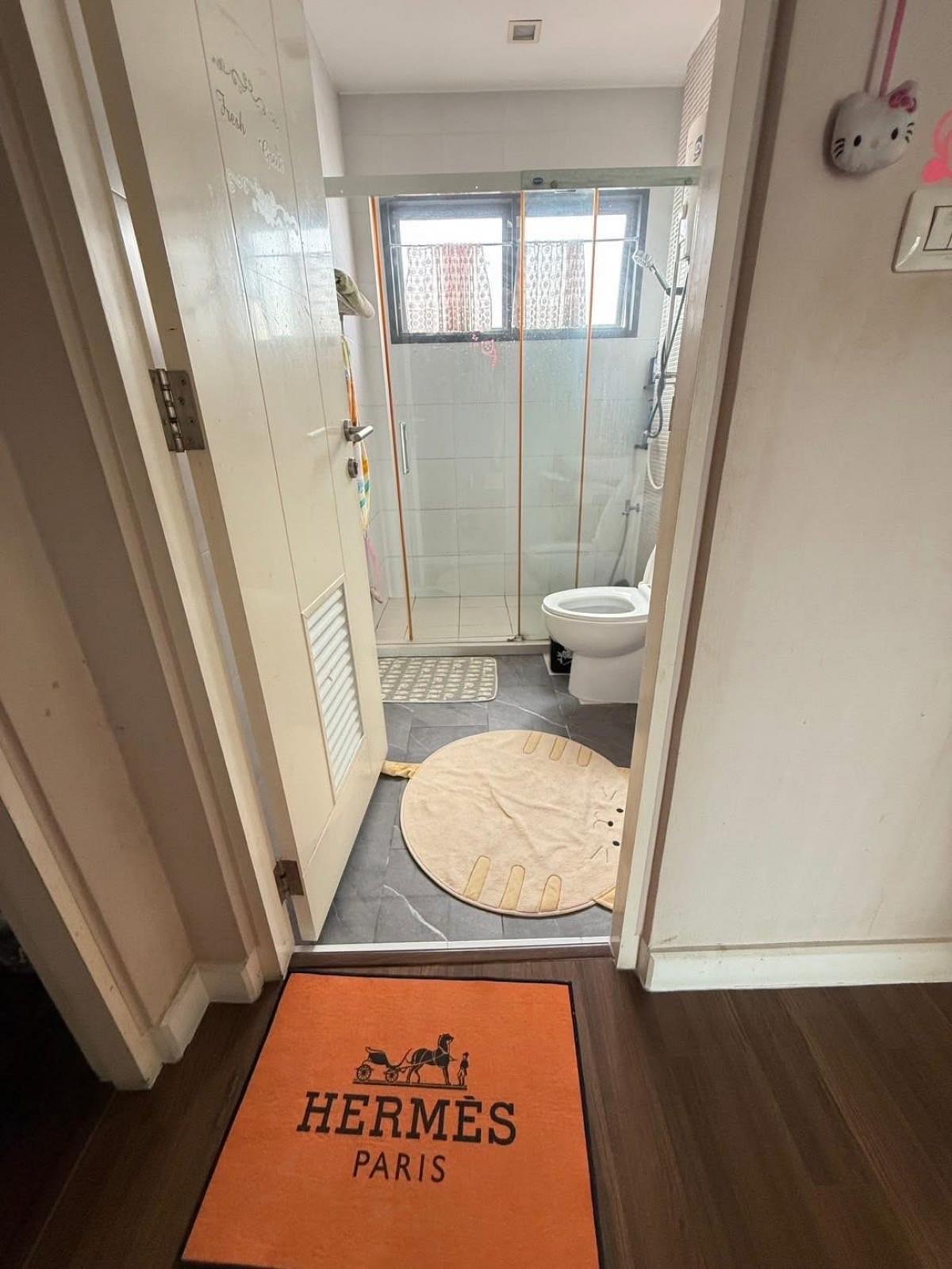 ให้เช่าบ้านนวมินทร์ รามอินทรา : 19/02/2026, ให้เช่าบ้านเดี่ยว Habitia Watcharapol 3 ห้องนอน 67 ตรว. เฟอร์ครบ พร้อมเข้าอยู่ บ้านสวย พื้นที่กว้าง จอดรถ 2 คัน ใกล้วัชรพล เริ่ม 38,000 บาท/เดือน