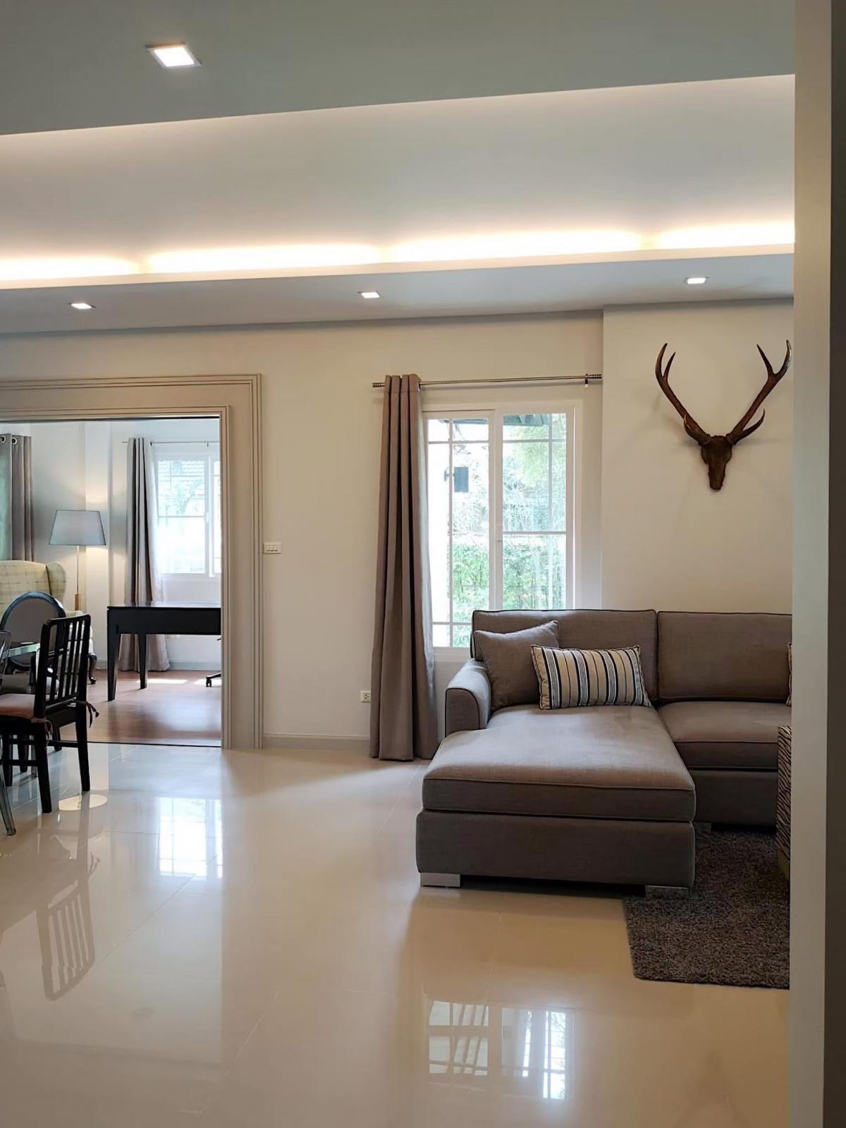 ขายบ้านพัฒนาการ ศรีนครินทร์ : 28/02/2026, บ้านเดี่ยว 3 ห้องนอน 250 ตรม. ใจกลางโซนรามคำแหง 
เช่าหรือซื้อวันนี้ พร้อมพื้นที่ดินกว้าง 91.5 ตร.ว.