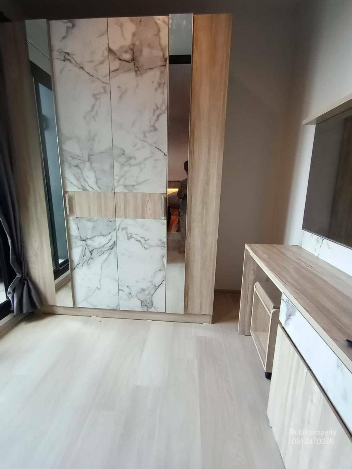 For SaleCondoWitthayu, Chidlom, Langsuan, Ploenchit : (RB1367) Life One Wireless — High Floor Unit ✨Luxury condo in the heart of Ploenchit, Prime CBD location, convenient travel, near BTS Ploenchit 🚆