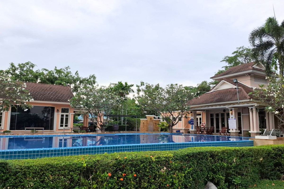 For SaleHousePathum Thani,Rangsit, Thammasat : Single detached house on the corner of Chaiyaphruek 2 - next to Road 345, Bang Khu Wat, good location, convenient travel, connecting to Kanchanaphisek Road, Ratchaphruek Road, Kanlapapruek Road, expressway connecting Chaengwattana Road.