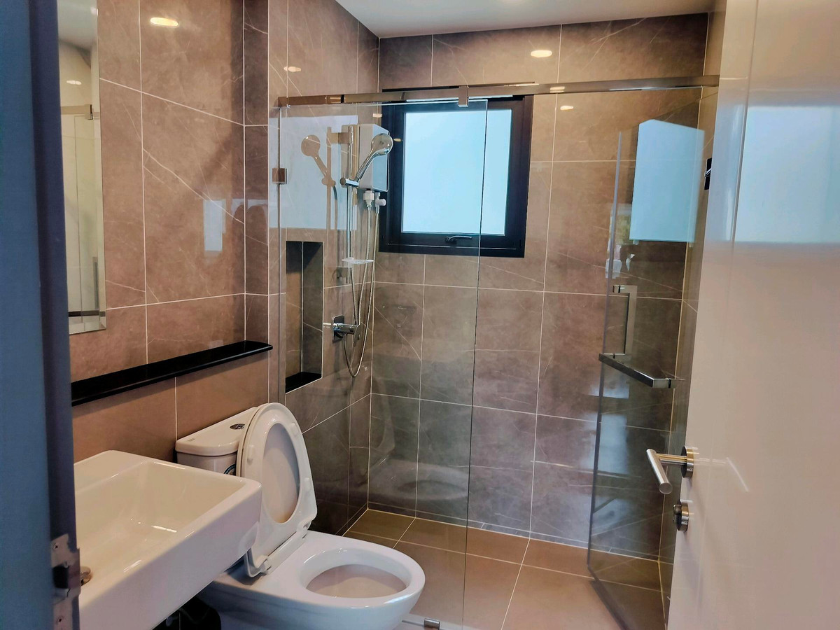 ให้เช่าบ้านบางนา แบริ่ง ลาซาล : ให้เช่าด่วน บ้านใหม่ เดอะ ซิตี้ บางนา Tel 083-966-3665