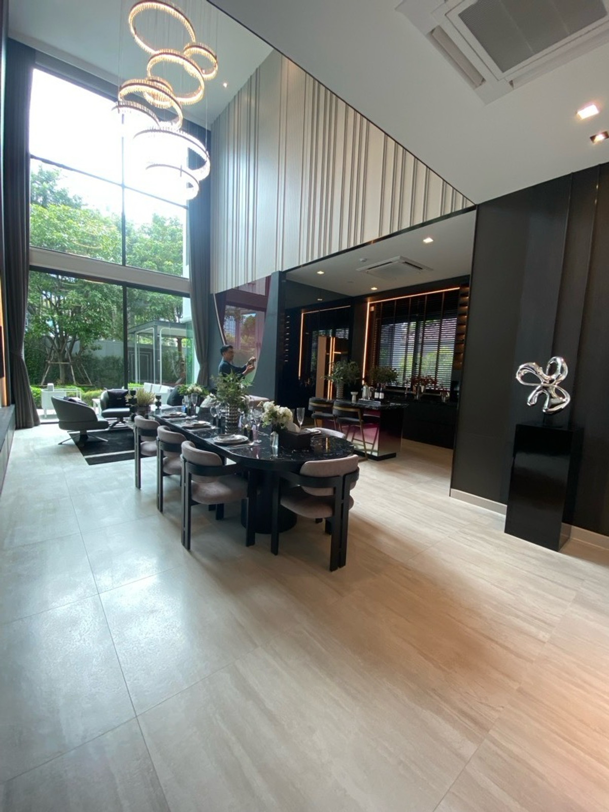 ขายบ้านสุขุมวิท อโศก ทองหล่อ : ขายด่วน! บ้านเดี่ยวหรูมีระดับ ใก้ลทางขึ้นทางด่วน ใกล้สถานีรถไฟฟ้า สุขุมวิท-แยกบางนา การเดินทางสะดวก