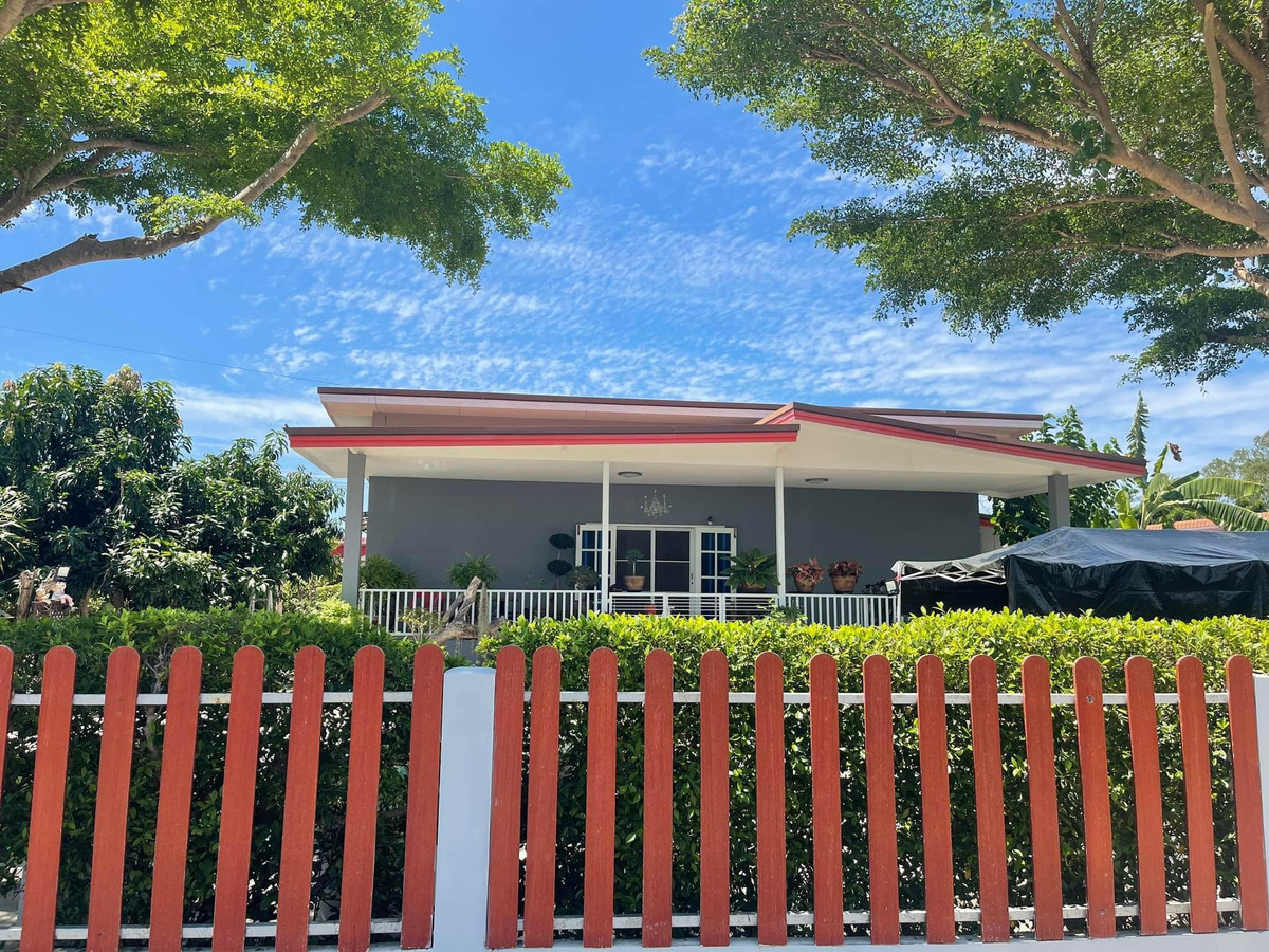 ขายกิจการโรงแรม & กิจการอพาร์ตเมนต์ระยอง : ขายที่ดินพร้อมสิ่งปลูกสร้าง โซนกรอกยายชา ระยอง  