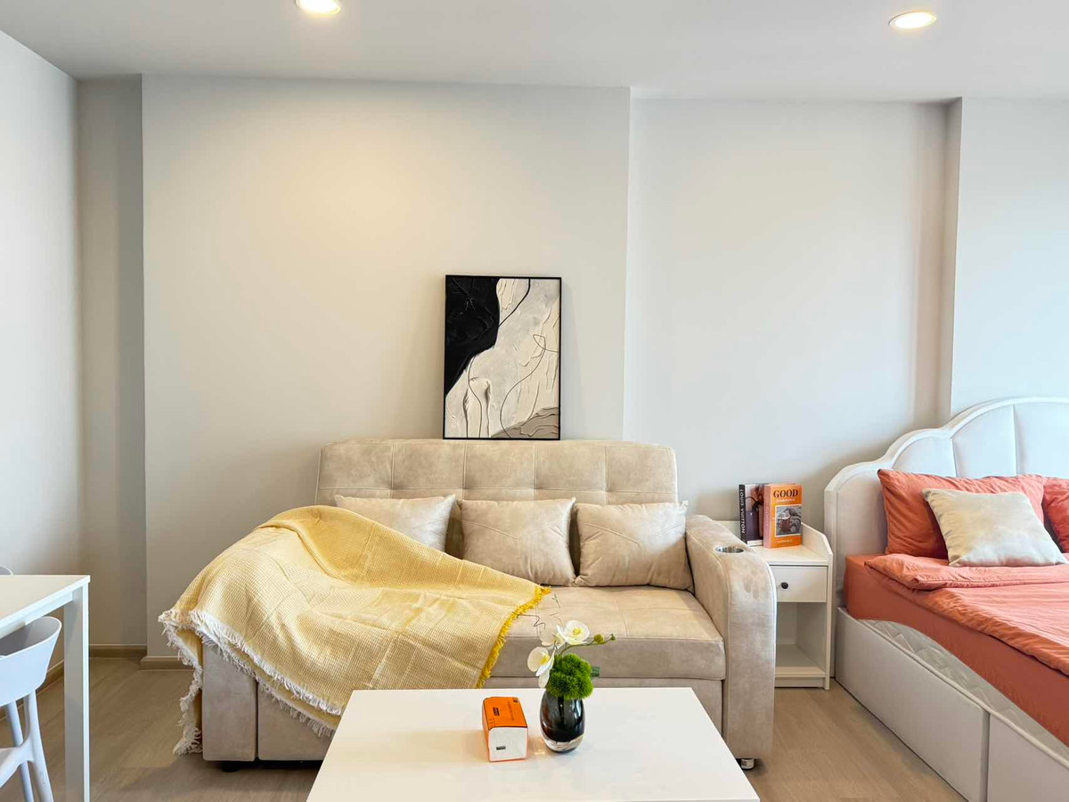 For RentCondoOnnut, Udomsuk : Aspire Onnut Station - Brand New condo! 27sqm disocount for 15000thb