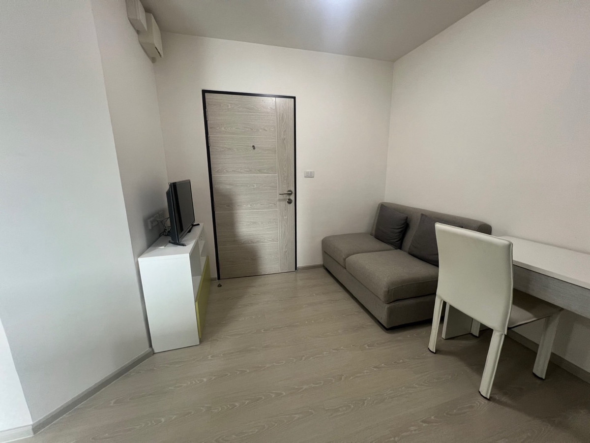 ให้เช่า‼️Grene Condo ✨ดอนเมือง สรงประภา ✈️ ใกล้สนามบินดอนเมืองเพียง 5 นาที🔥New in🔥 ชั้น 8 ระเบียงทิศตะวันออก ขนาดห้อง 25 ตรม 8500/เดือน Loading...