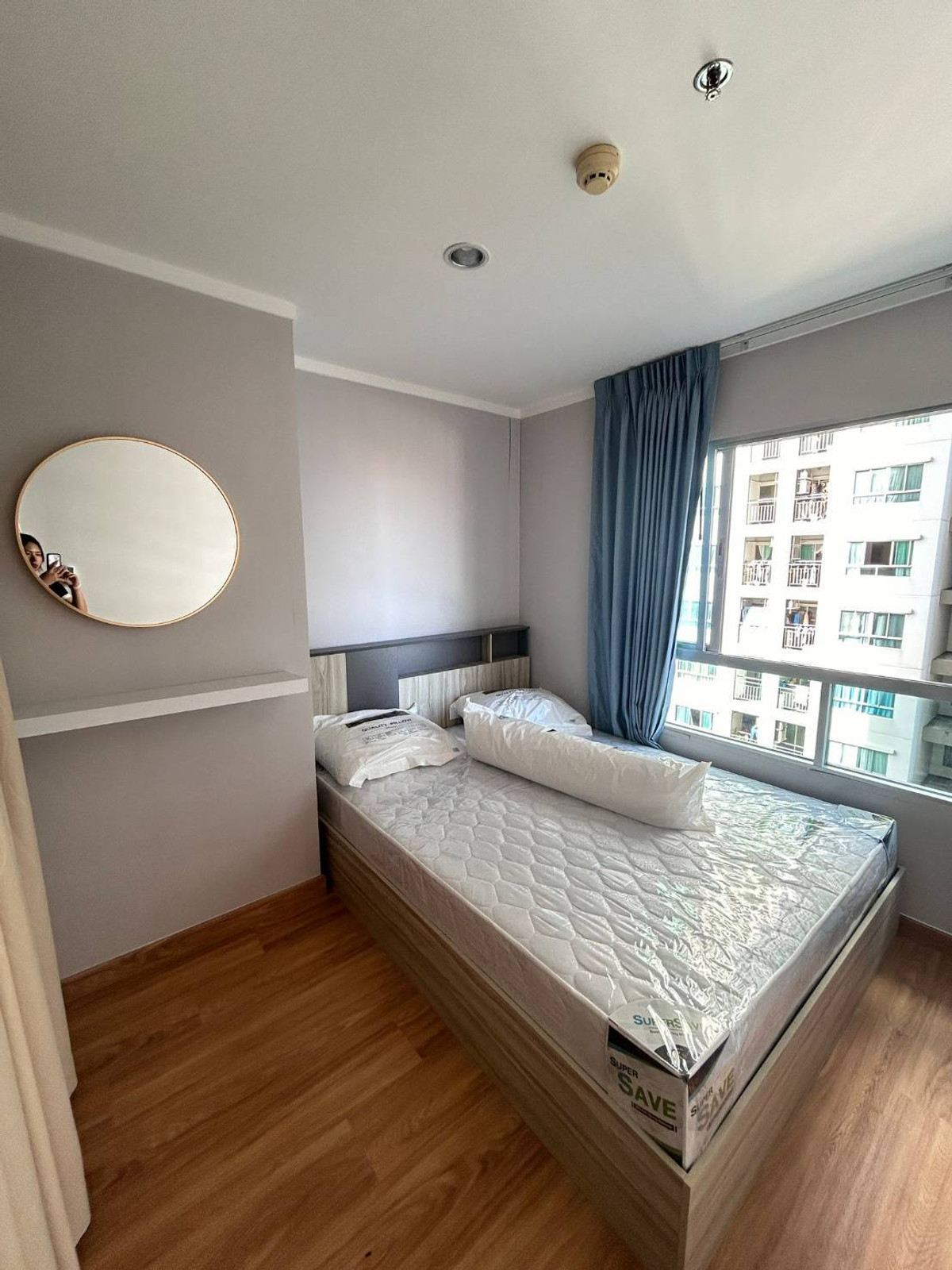 ลุมพินี เมกะซิตี้ บางนา Loading...