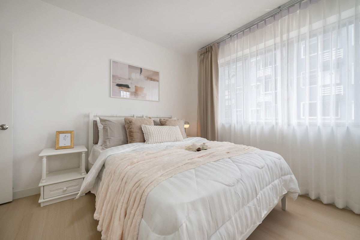 City Home Ratchada Soi 10, large room, jumbo size, 2 bedrooms, beautiful room, smooth, close to the BTS_Do773 Loading...