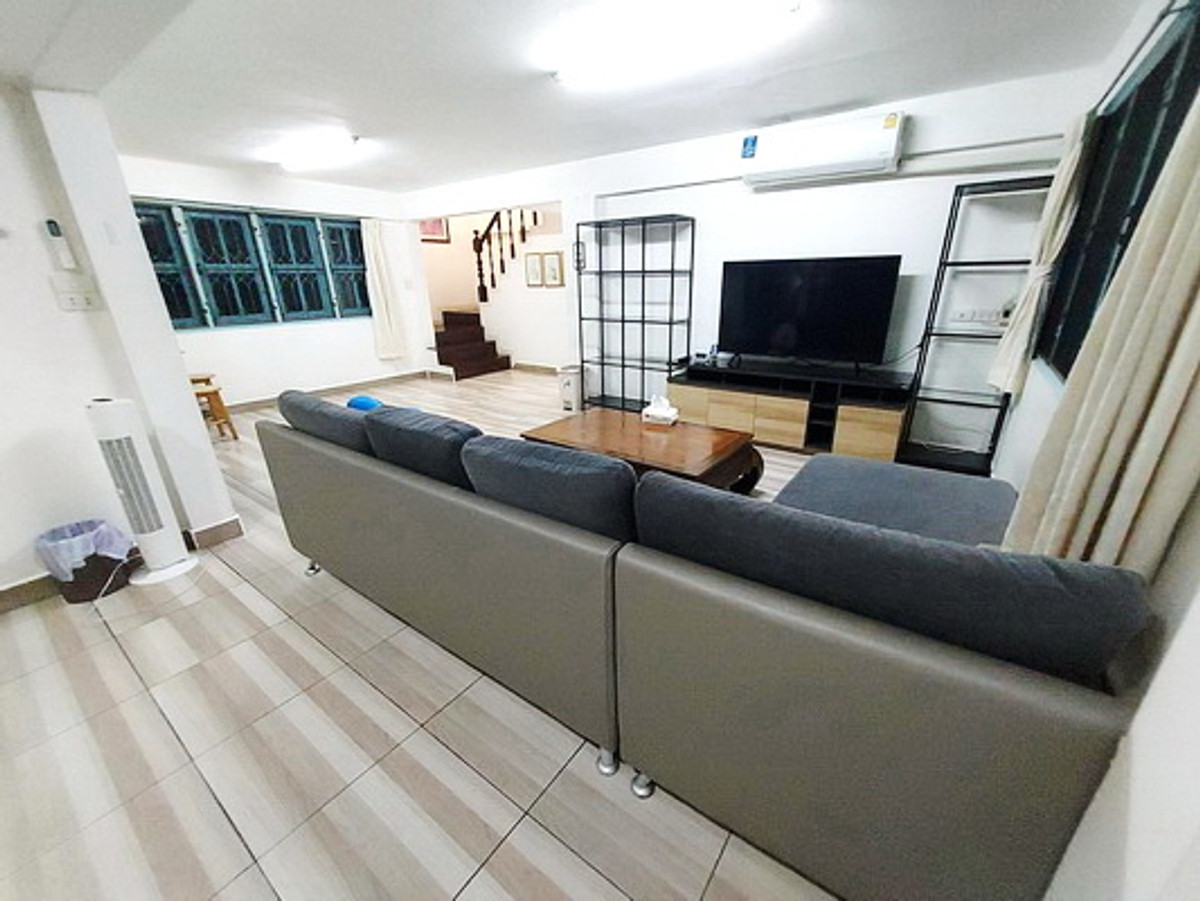 FOR RENT SAMMAKORN RAMKHAMHAENG 112 / 3 bedrooms 3 bathrooms / 60 Sqw. 160 Sqm. **25,000** CLOSE TO THE PASEO TOWN RAMKHAMHAENG Loading...