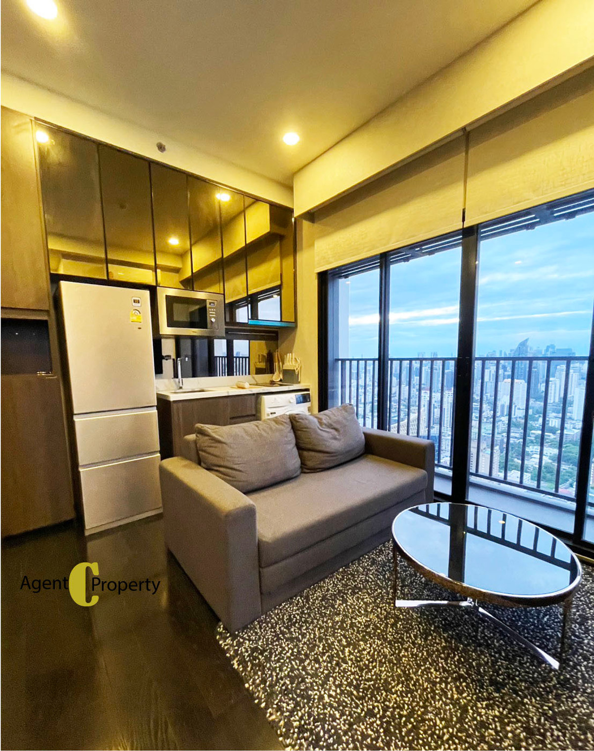 For rent: Park Origin Thonglor Loading...