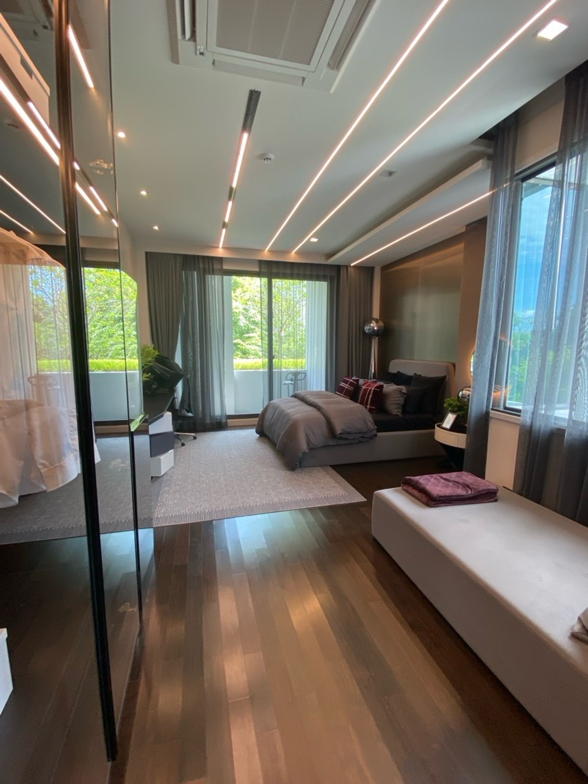 ขายบ้านสุขุมวิท อโศก ทองหล่อ : ขายด่วน! บ้านเดี่ยวหรูมีระดับ ใก้ลทางขึ้นทางด่วน ใกล้สถานีรถไฟฟ้า สุขุมวิท-แยกบางนา การเดินทางสะดวก