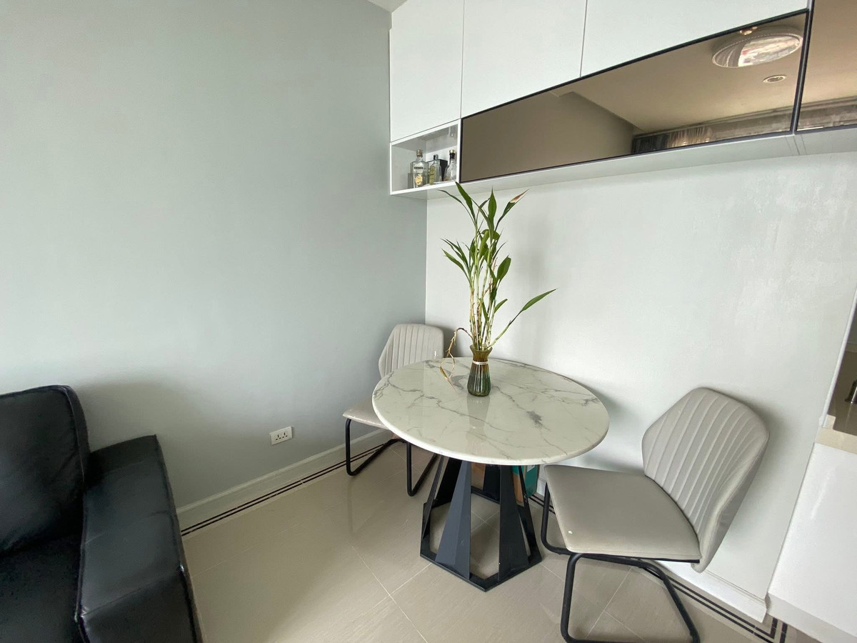 For RentCondoRatchadapisek, Huaikwang, Suttisan : For rent 📍 T.C. Green 📍 Fully furnished and equipped, near MRT Rama 9