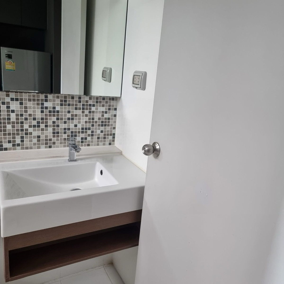 For RentCondoBangna, Bearing, Lasalle : Condo for rent, The Aspen, Lasalle, room size 35 sq m, 3rd floor, north side, swimming pool view, corner room, high privacy. Fully furnished Good UV protection curtain