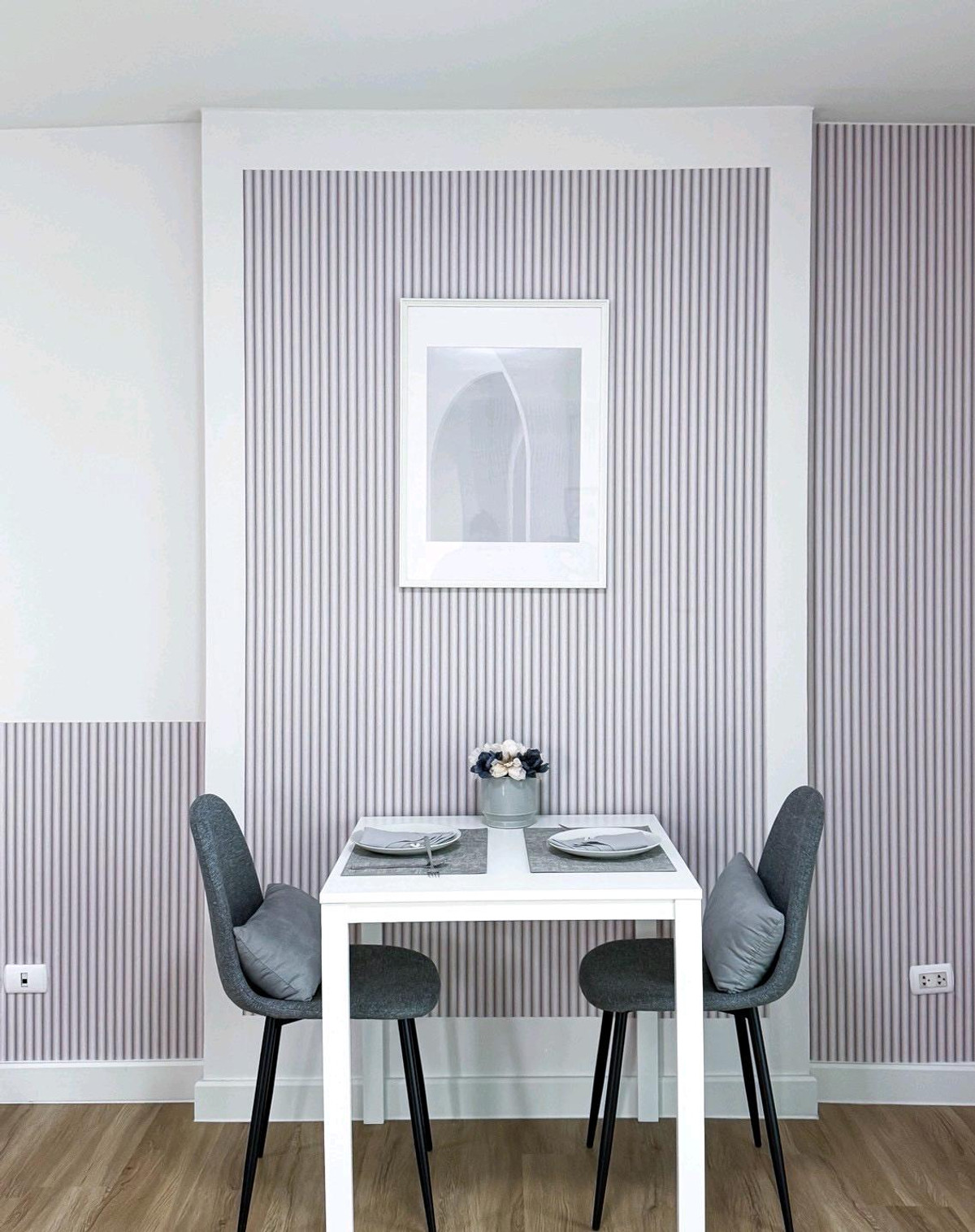 Vาย ซิตี้โฮม รัชดาภิเษก2 (อยู่ในซอยรัชดา 10 )👉ราคา 3.6 ลบ.👉ตึก V3 ชั้น 5👉พื้นที่ใช้สอย 62 ตร.ม.👉1 ห้องนอน 1 ห้องน้ำ👉เฟอร์นิเจอร์ครบ👉เครื่องใช้ไฟฟ้า• แอร์ 2 รายการ• ทีวี 1 รายการ• ตู้เย็น 1 รายการ• ไมโครเวฟ 1 รายการ• เครื่องทำน้ำอุ่น 1 ร Loading...