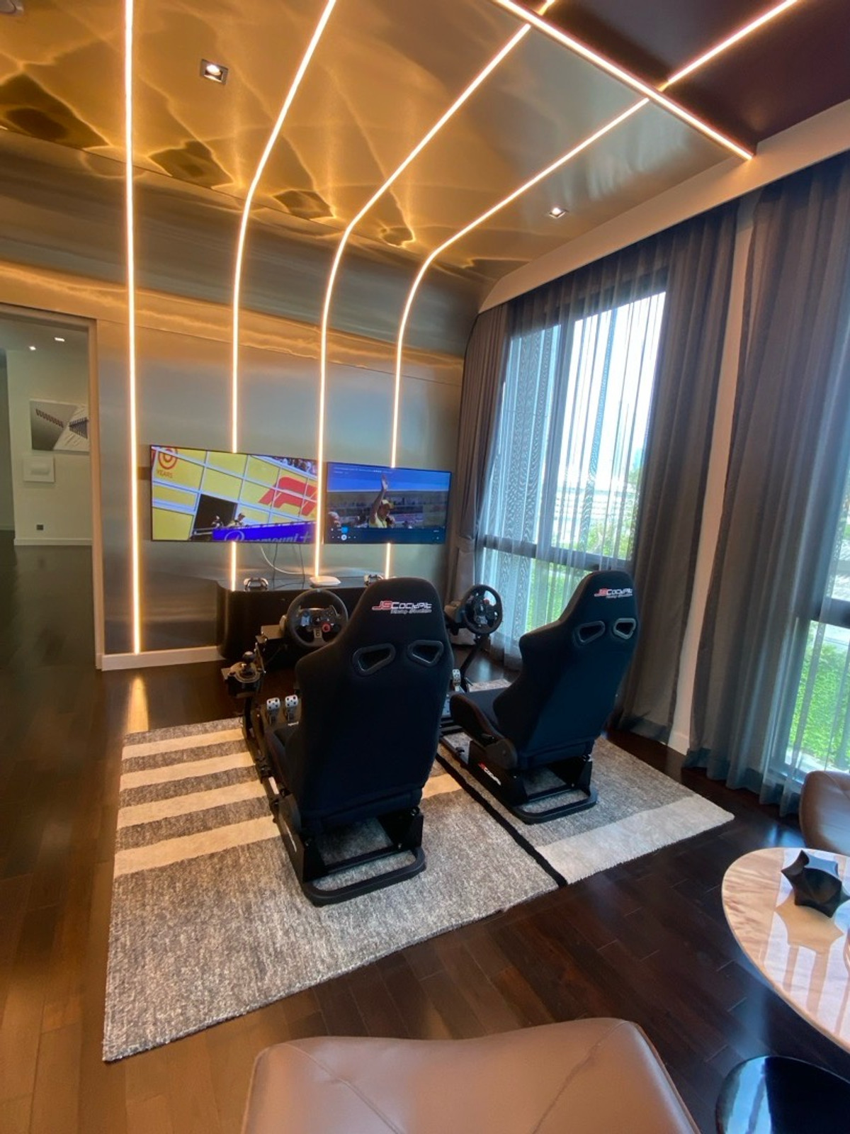 ขายบ้านสุขุมวิท อโศก ทองหล่อ : ขายด่วน! บ้านเดี่ยวหรูมีระดับ ใก้ลทางขึ้นทางด่วน ใกล้สถานีรถไฟฟ้า สุขุมวิท-แยกบางนา การเดินทางสะดวก