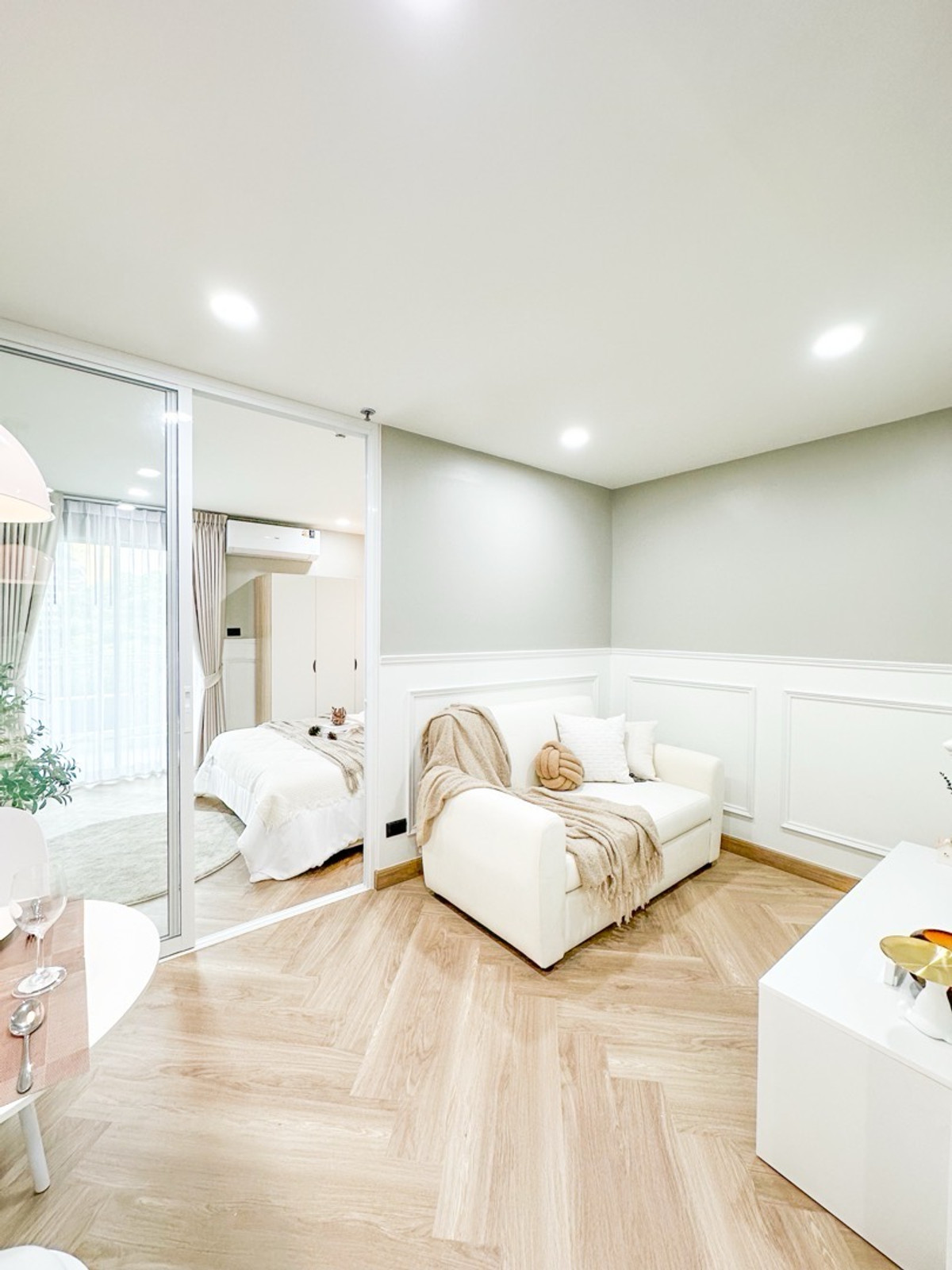 ห้องสวยราคาดี เจ้าของขายเอง Loading...