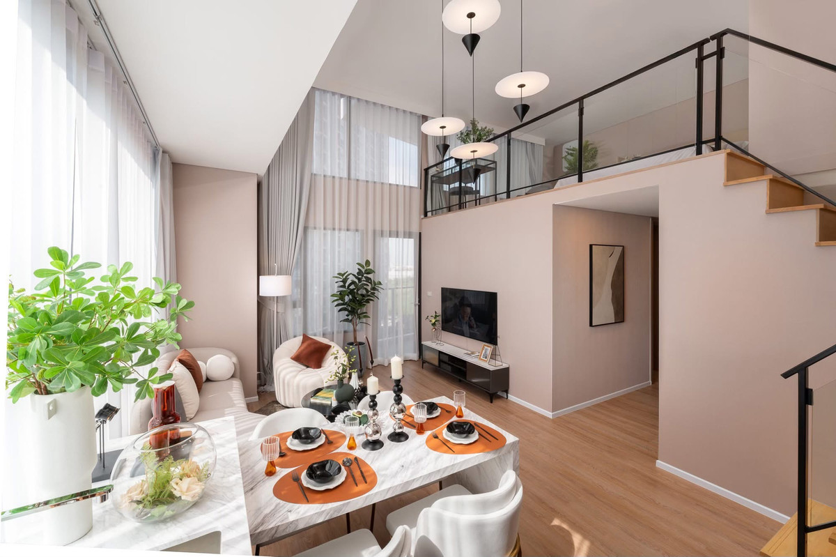 ขายคอนโดพระราม 9 เพชรบุรีตัดใหม่ RCA : ขายขาดทุนคอนโดพระรามเก้า แบบห้อง 2 ชั้น เพดานสูง