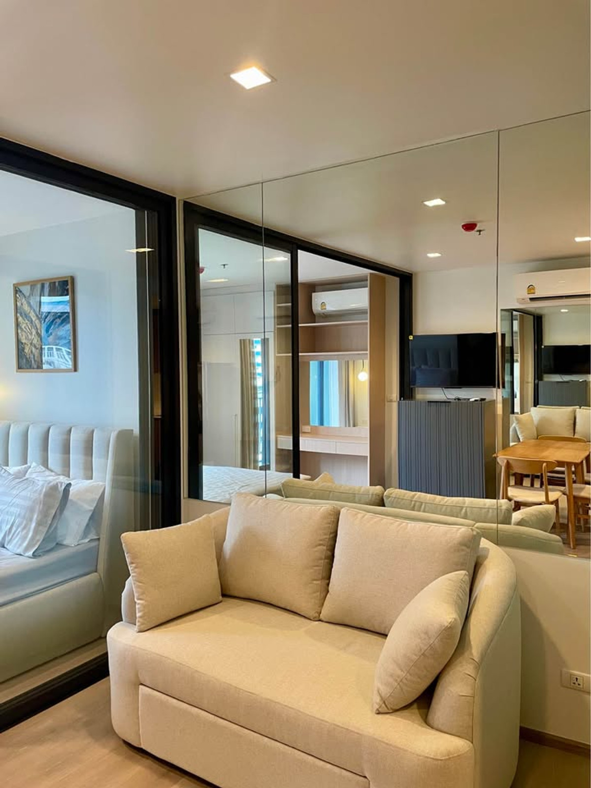 for rent The line the line phahonyothin park // 1b1b // 35 sq.m Loading...