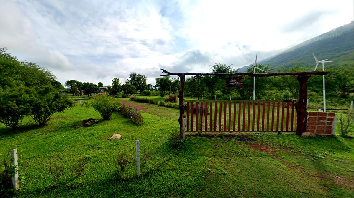 ขายบ้านโคราช นครราชสีมา : 92979 - ขายที่ดิน ภบท. 5 พร้อมบ้านพักตากอากาศ ใกล้เขาใหญ่ อากาศดี วิวภูเขาล้อมรอบ