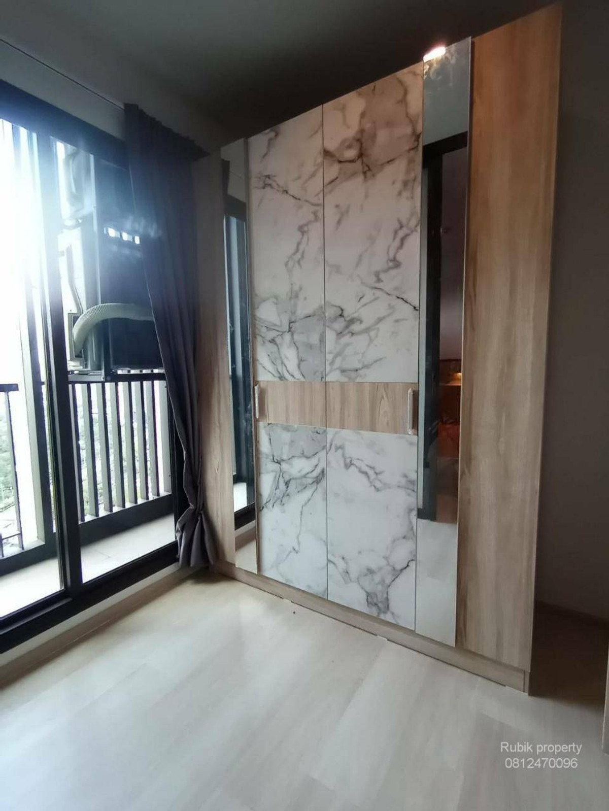 For SaleCondoWitthayu, Chidlom, Langsuan, Ploenchit : (RB1367) Life One Wireless — High Floor Unit ✨Luxury condo in the heart of Ploenchit, Prime CBD location, convenient travel, near BTS Ploenchit 🚆