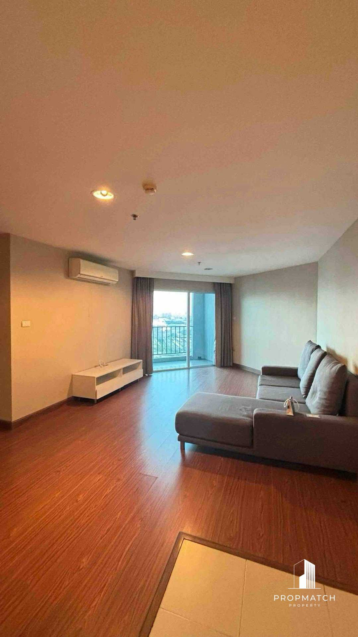 ✨Flash Deal ✨Belle Grand Rama 9 (2Bed 1Bath 68SQM.) ready to move in! Only 6,650,000 baht Tel.0981315848 @propmatch Loading...