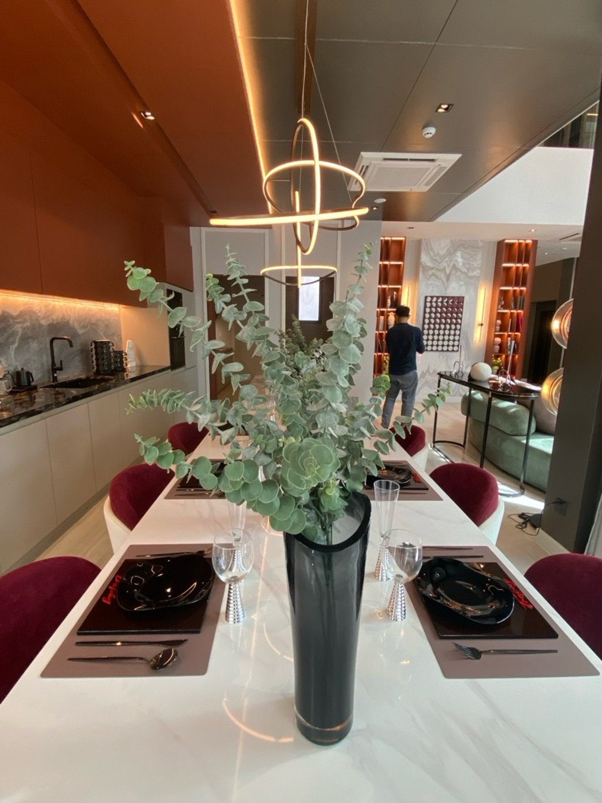 ขายบ้านสุขุมวิท อโศก ทองหล่อ : ขายด่วน! บ้านเดี่ยวหรูมีระดับ ใก้ลทางขึ้นทางด่วน ใกล้สถานีรถไฟฟ้า สุขุมวิท-แยกบางนา การเดินทางสะดวก