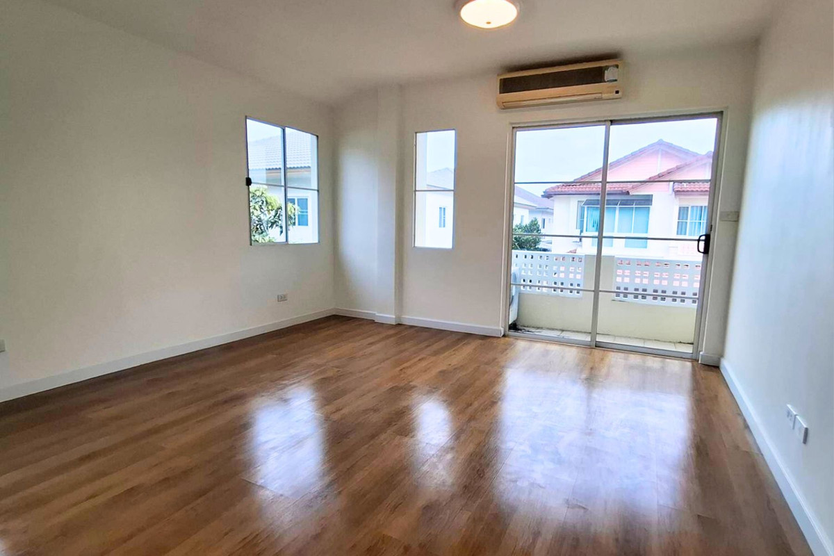 For SaleHousePathum Thani,Rangsit, Thammasat : Single detached house on the corner of Chaiyaphruek 2 - next to Road 345, Bang Khu Wat, good location, convenient travel, connecting to Kanchanaphisek Road, Ratchaphruek Road, Kanlapapruek Road, expressway connecting Chaengwattana Road.