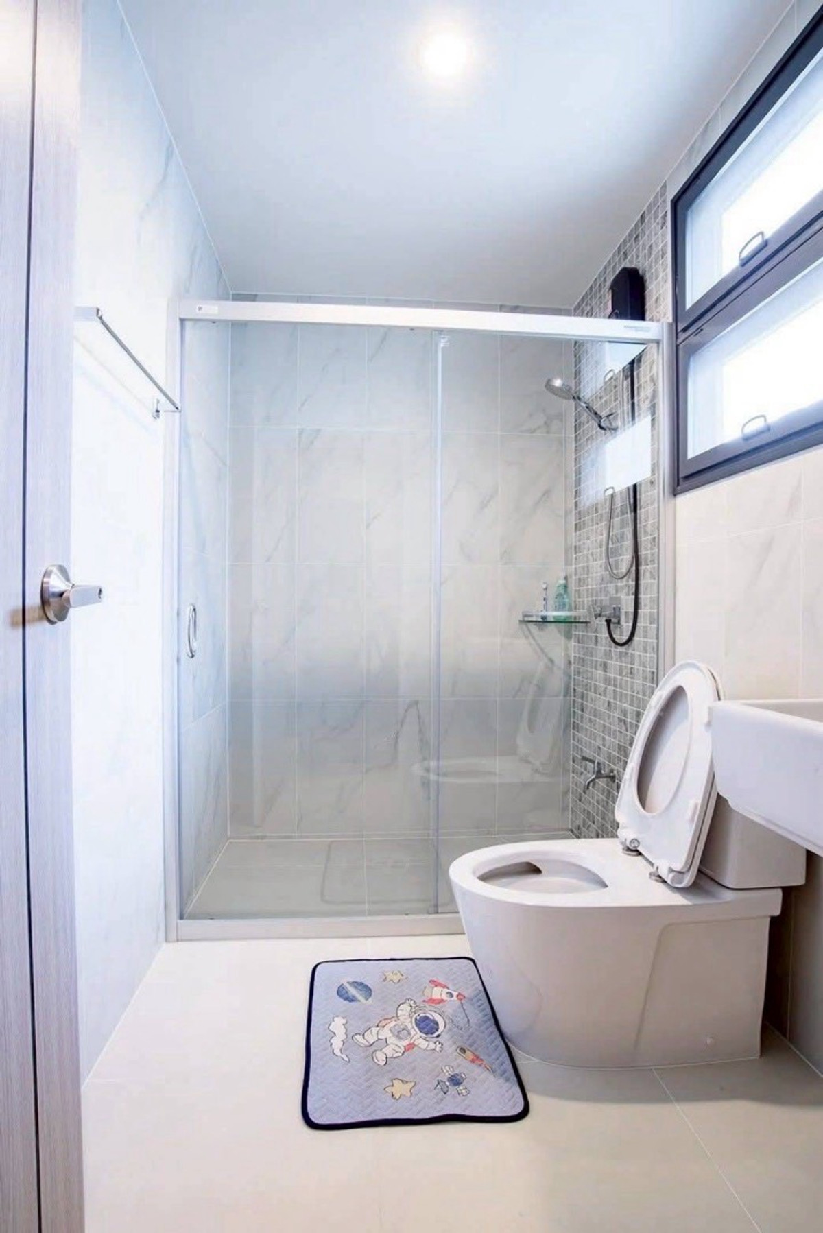 For SaleHousePattaya, Bangsaen, Chonburi : Two-storey detached house for sale, Supalai Parkville Pattaya project, size 59.80 sq m, area 206.00 sq m, 4 bedrooms, 4 bathrooms, price 10,500,000 baht.