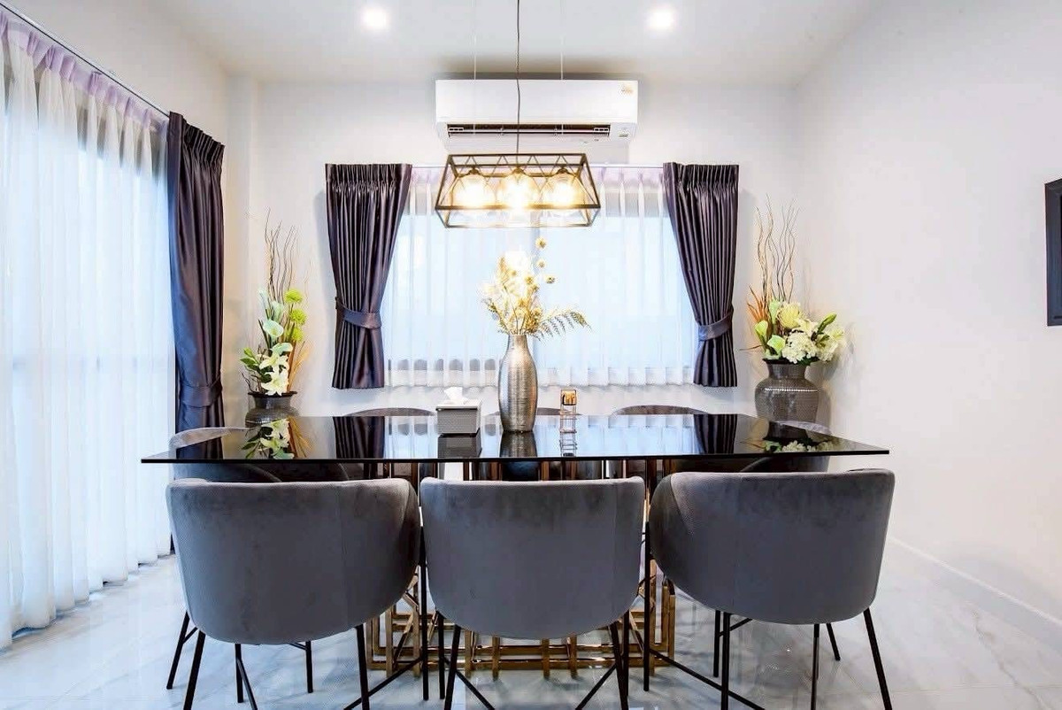 For SaleHousePattaya, Bangsaen, Chonburi : Two-storey detached house for sale, Supalai Parkville Pattaya project, size 59.80 sq m, area 206.00 sq m, 4 bedrooms, 4 bathrooms, price 10,500,000 baht.