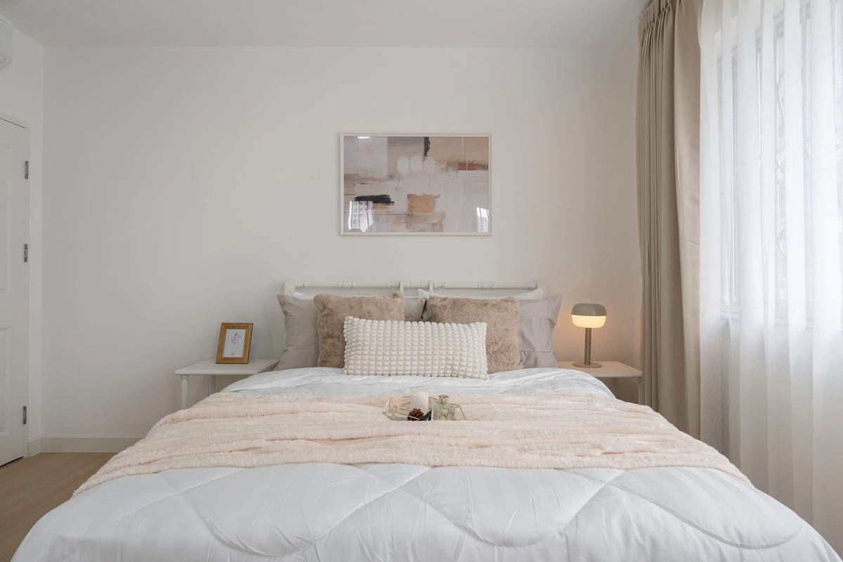 City Home Ratchada Soi 10, large room, jumbo size, 2 bedrooms, beautiful room, smooth, close to the BTS_Do773 Loading...