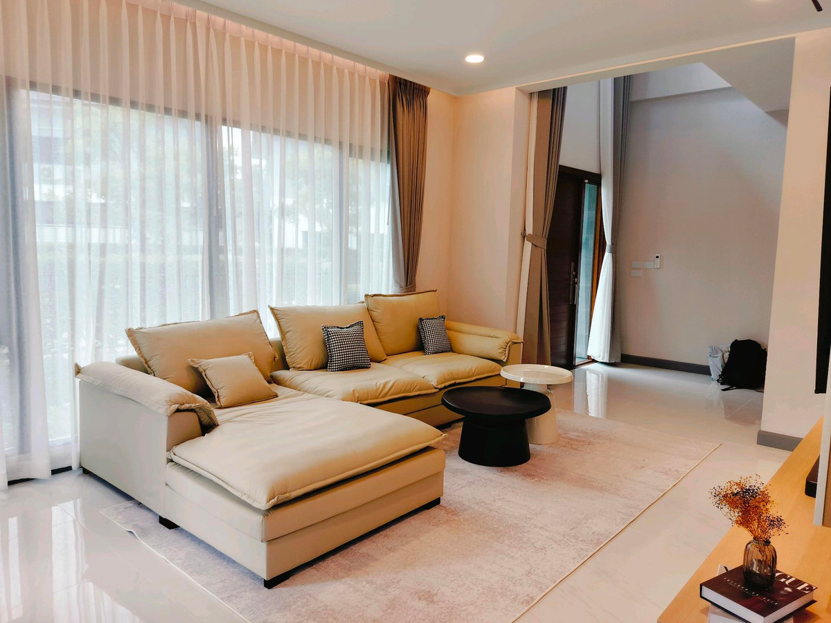 ให้เช่าบ้านบางนา แบริ่ง ลาซาล : ให้เช่าด่วน บ้านใหม่ เดอะ ซิตี้ บางนา Tel 083-966-3665