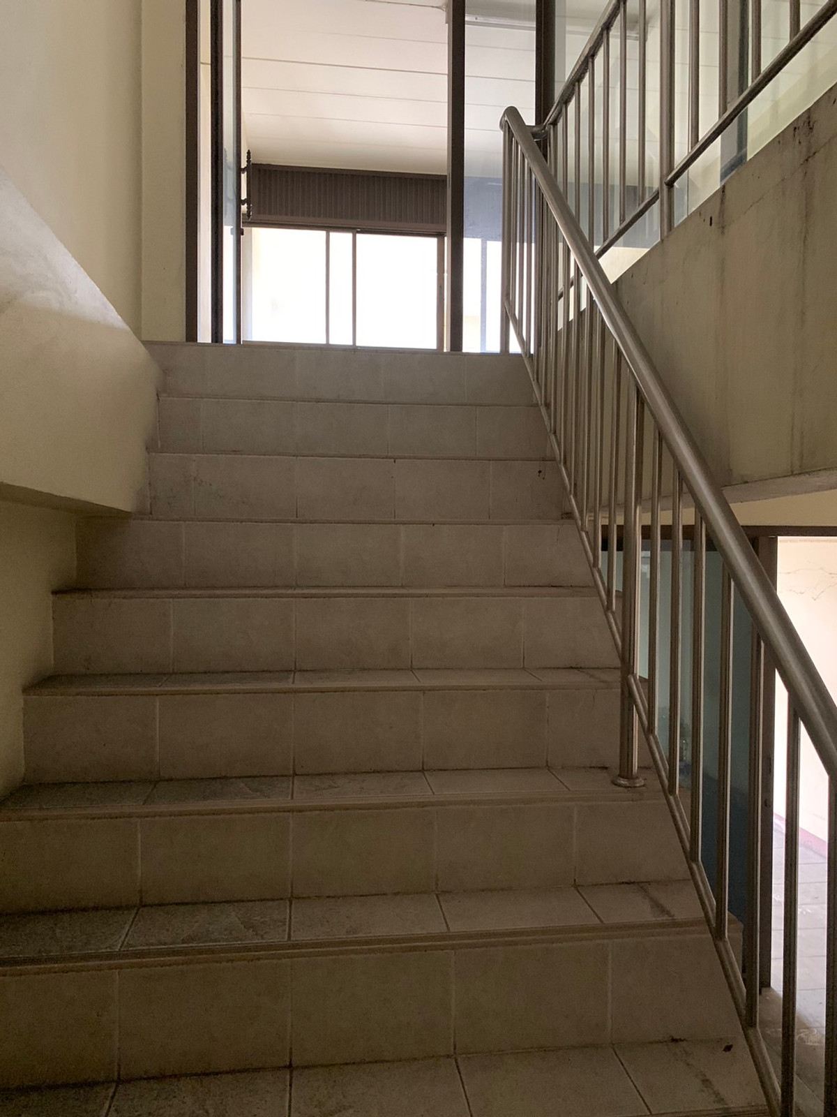 Commercial building next to Bangna-Trad Road. (Bangkok-Pattaya) only 3 million! Worth the investment, trading location | 17.5 sq m, 4 bedrooms Loading...