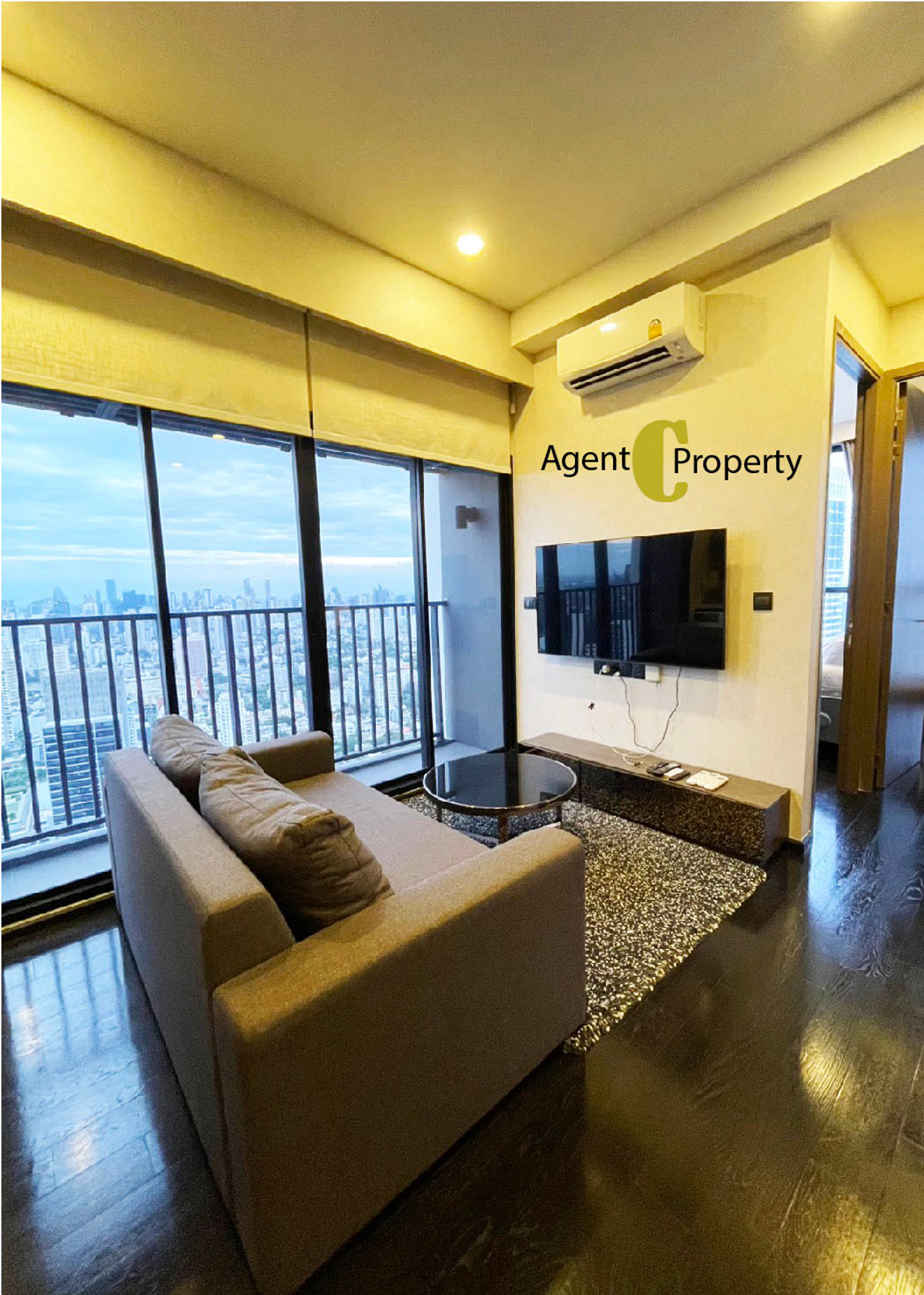 For rent: Park Origin Thonglor Loading...