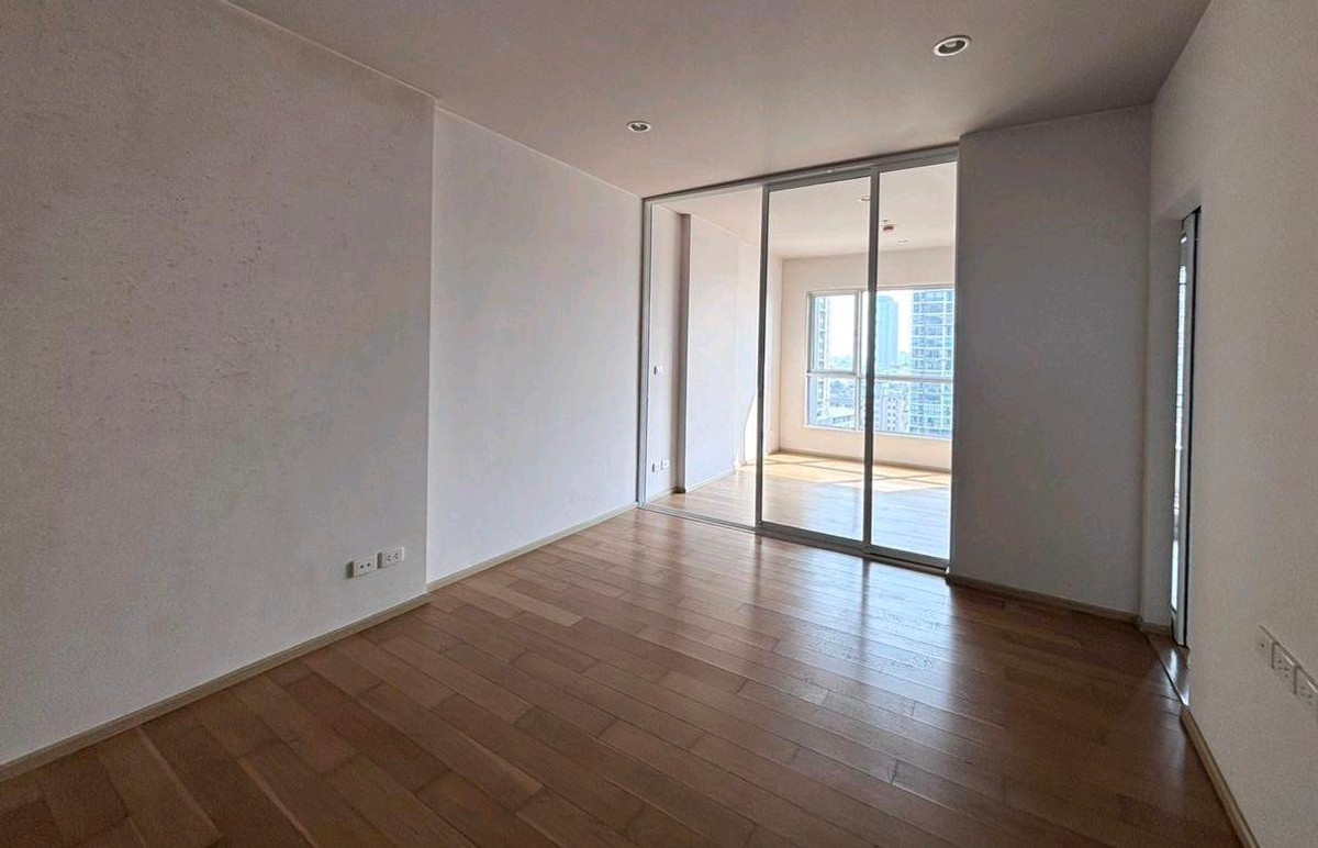 ขายคอนโดวงเวียนใหญ่ เจริญนคร : ขายลดภาระ🔥🔥คอนโดราคาพิเศษ ทำเลดี โครงการ ไฮฟ์ สาทร  MD-25084995