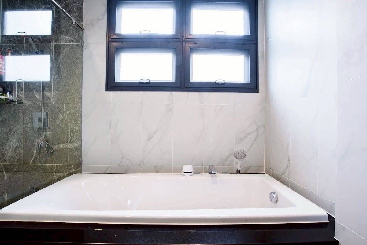 For SaleHousePattaya, Bangsaen, Chonburi : Two-storey detached house for sale, Supalai Parkville Pattaya project, size 59.80 sq m, area 206.00 sq m, 4 bedrooms, 4 bathrooms, price 10,500,000 baht.