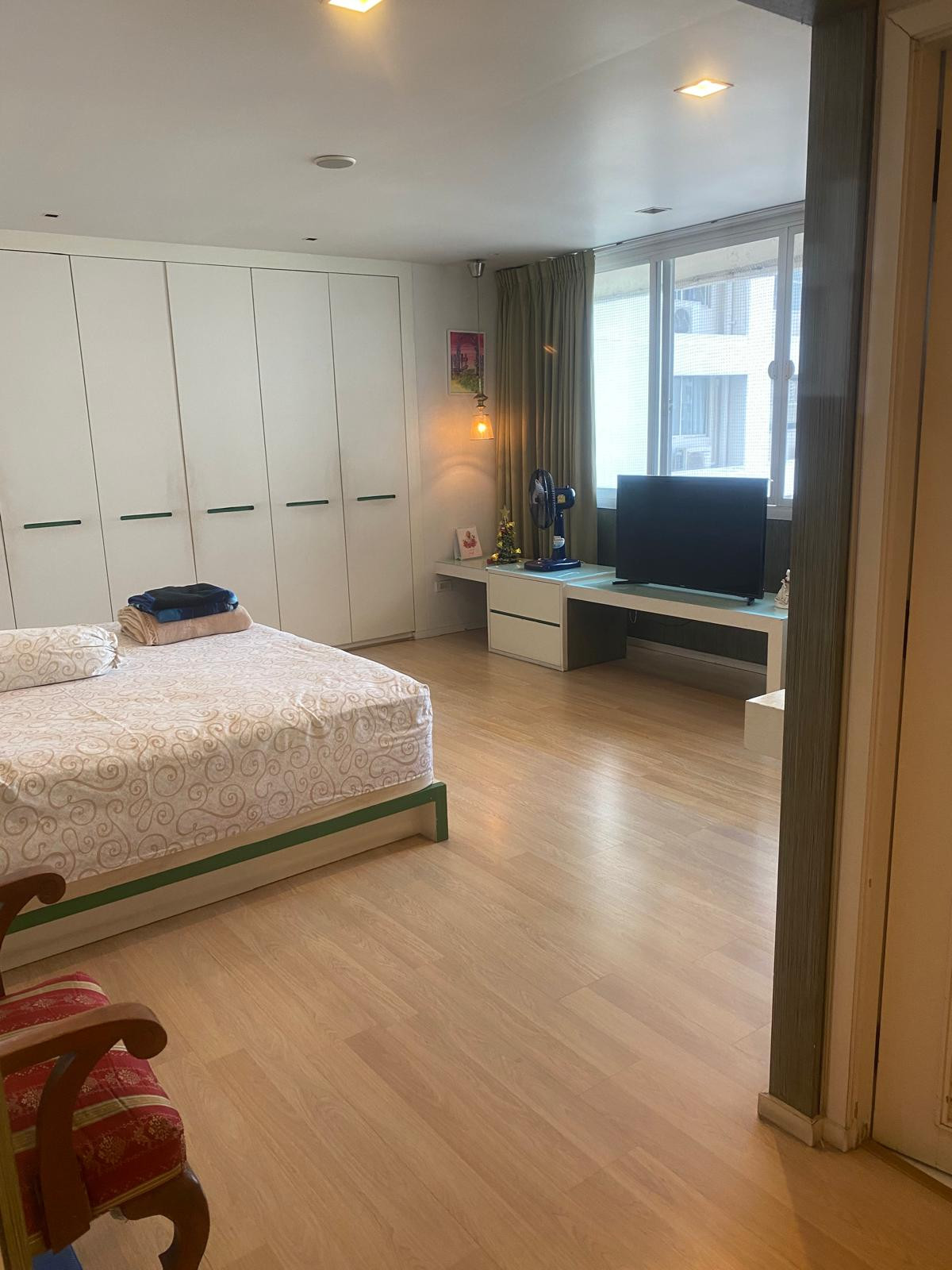 For SaleCondoSukhumvit, Asoke, Thonglor : ✨Ds Tower 1✨3 beds 3 baths, Size 292.85 sqm., near BTS / MRT Phromphong (1 km) Tel.0982645161 