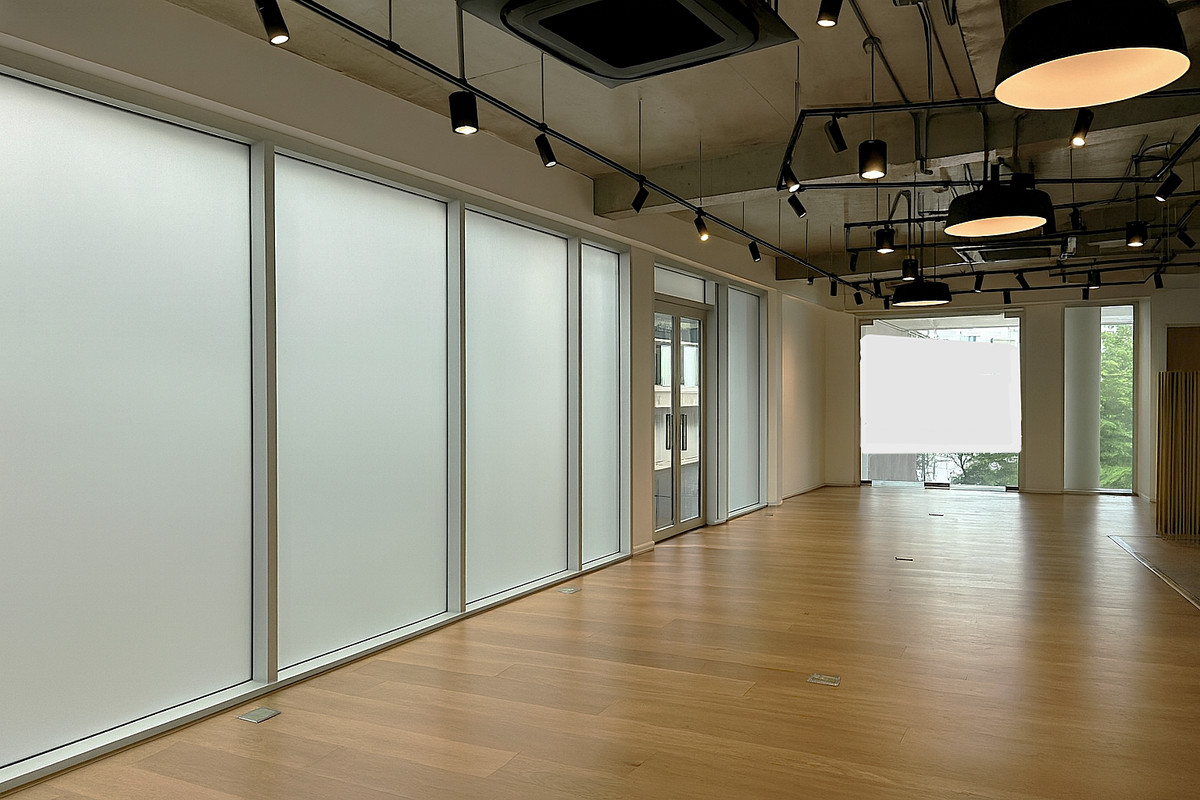 For RentRetail SpaceSukhumvit, Asoke, Thonglor : Retail space in good condition on Sukhumvit Road, ideal for businesses such as a clinic, spa, or product showroom ** NO CO-AGENT ** 