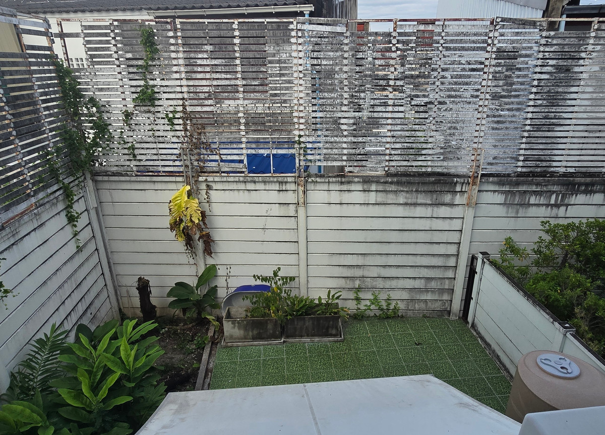 ขายทาวน์โฮมลาดพร้าว101 แฮปปี้แลนด์ : 🌟 “ทาวน์โฮม 3 ชั้นใจกลางลาดพร้าว | บ้านกลางเมือง ลาดพร้าว 87” สไตล์โมเดิร์น เรียบหรู อยู่สบาย ใกล้ทุกจุดหมายในเมืองใหญ่