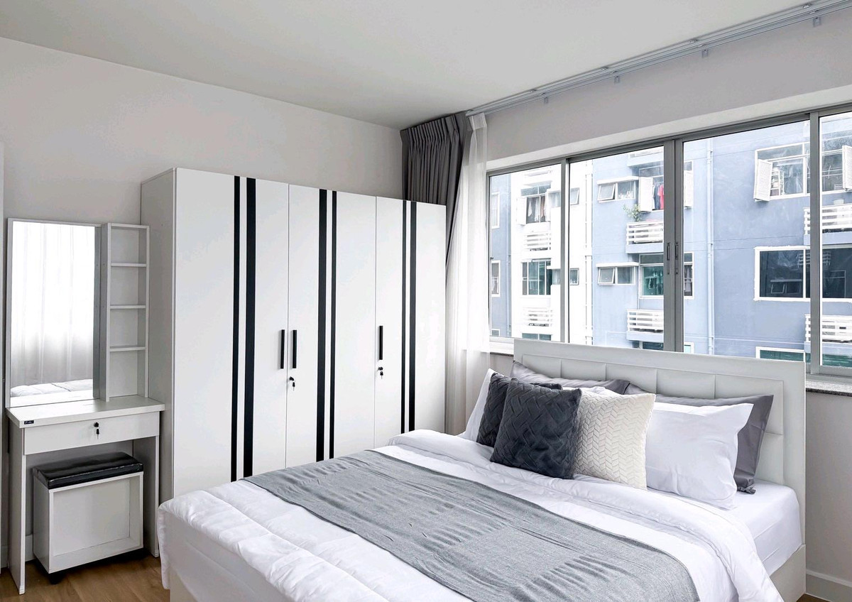 Vาย ซิตี้โฮม รัชดาภิเษก2 (อยู่ในซอยรัชดา 10 )👉ราคา 3.6 ลบ.👉ตึก V3 ชั้น 5👉พื้นที่ใช้สอย 62 ตร.ม.👉1 ห้องนอน 1 ห้องน้ำ👉เฟอร์นิเจอร์ครบ👉เครื่องใช้ไฟฟ้า• แอร์ 2 รายการ• ทีวี 1 รายการ• ตู้เย็น 1 รายการ• ไมโครเวฟ 1 รายการ• เครื่องทำน้ำอุ่น 1 ร Loading...