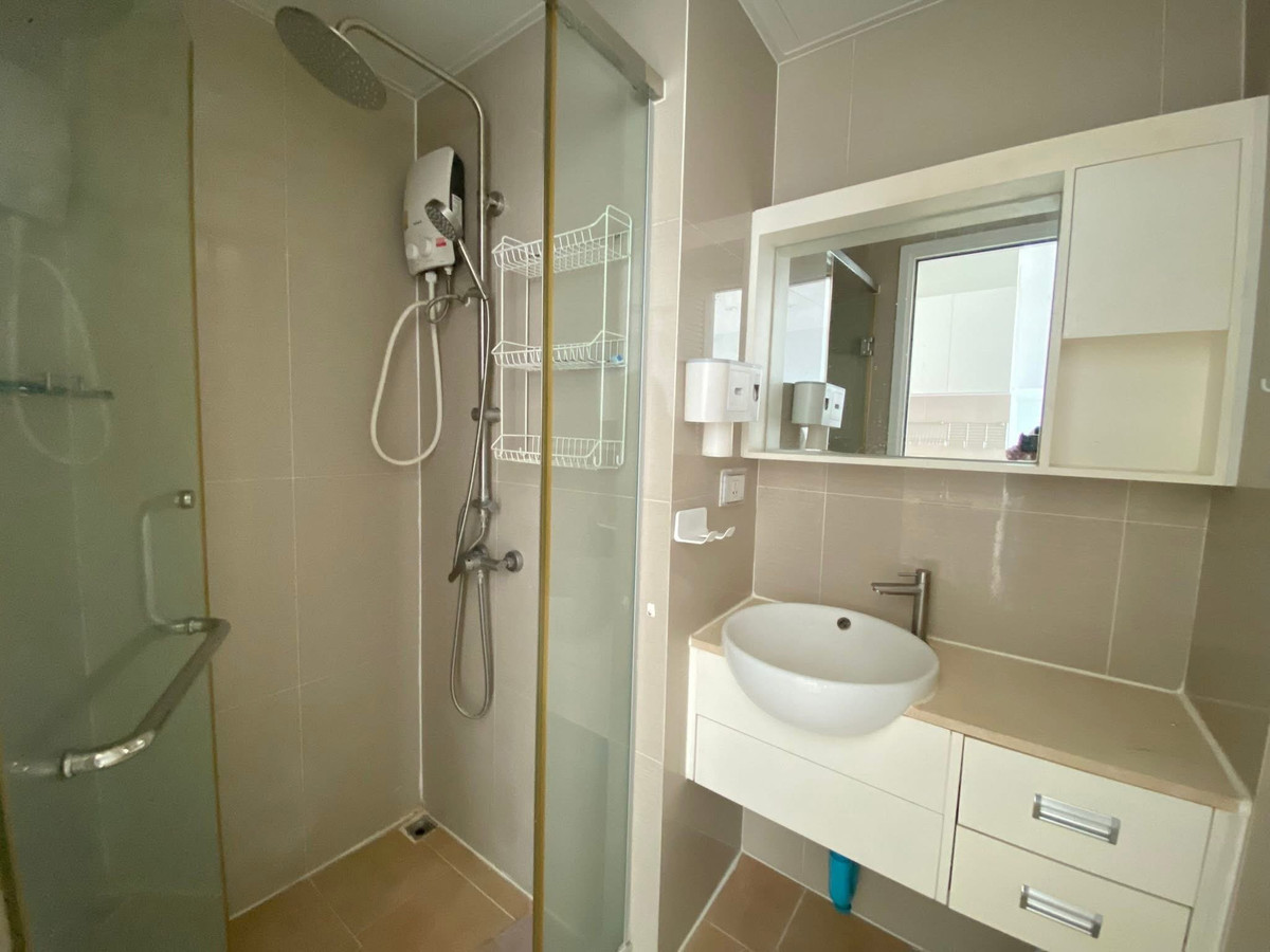 For RentCondoRatchadapisek, Huaikwang, Suttisan : For rent 📍 T.C. Green 📍 Fully furnished and equipped, near MRT Rama 9