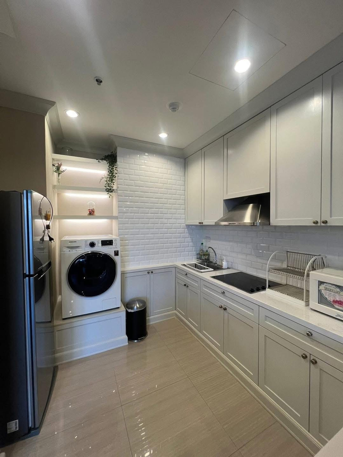 for rent Pathumwan resort 2 bed special deal ðâ
âïļ Loading...