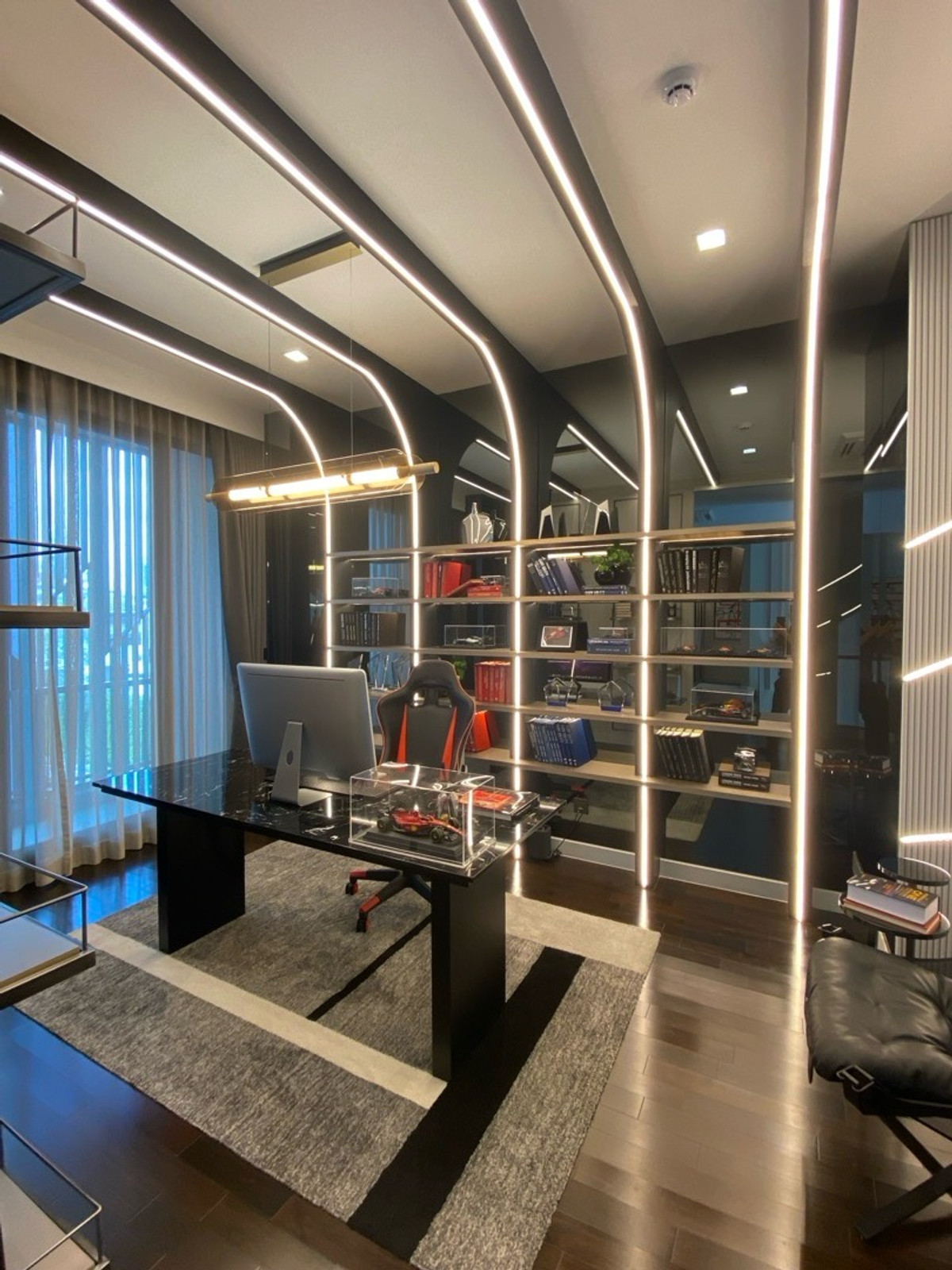 ขายบ้านสุขุมวิท อโศก ทองหล่อ : ขายด่วน! บ้านเดี่ยวหรูมีระดับ ใก้ลทางขึ้นทางด่วน ใกล้สถานีรถไฟฟ้า สุขุมวิท-แยกบางนา การเดินทางสะดวก