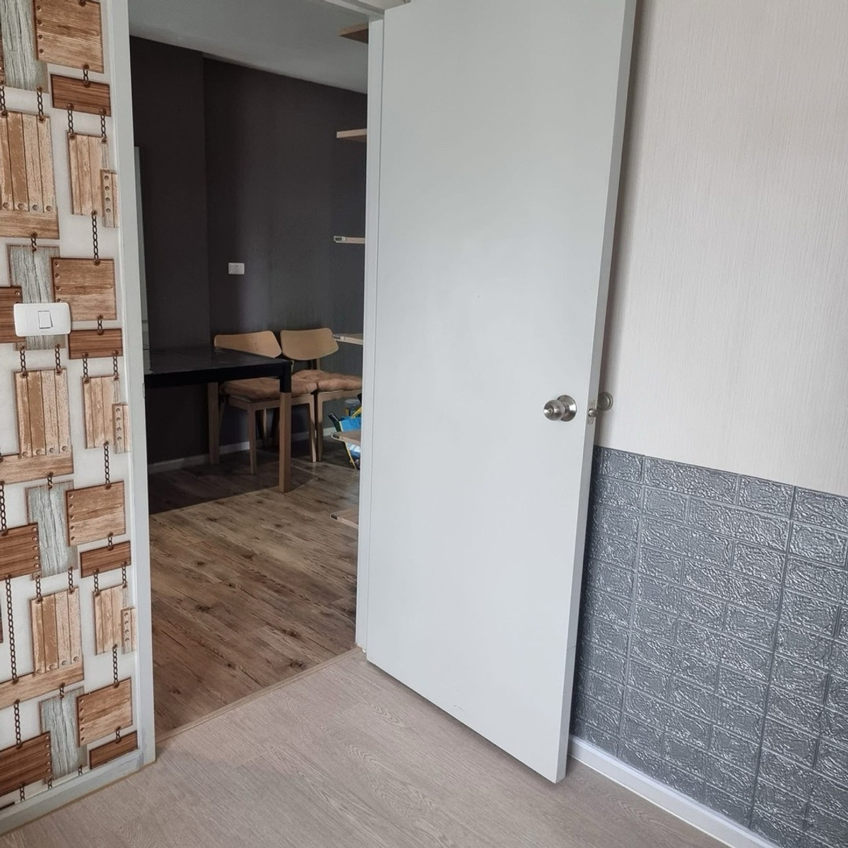 For RentCondoBangna, Bearing, Lasalle : Condo for rent, The Aspen, Lasalle, room size 35 sq m, 3rd floor, north side, swimming pool view, corner room, high privacy. Fully furnished Good UV protection curtain