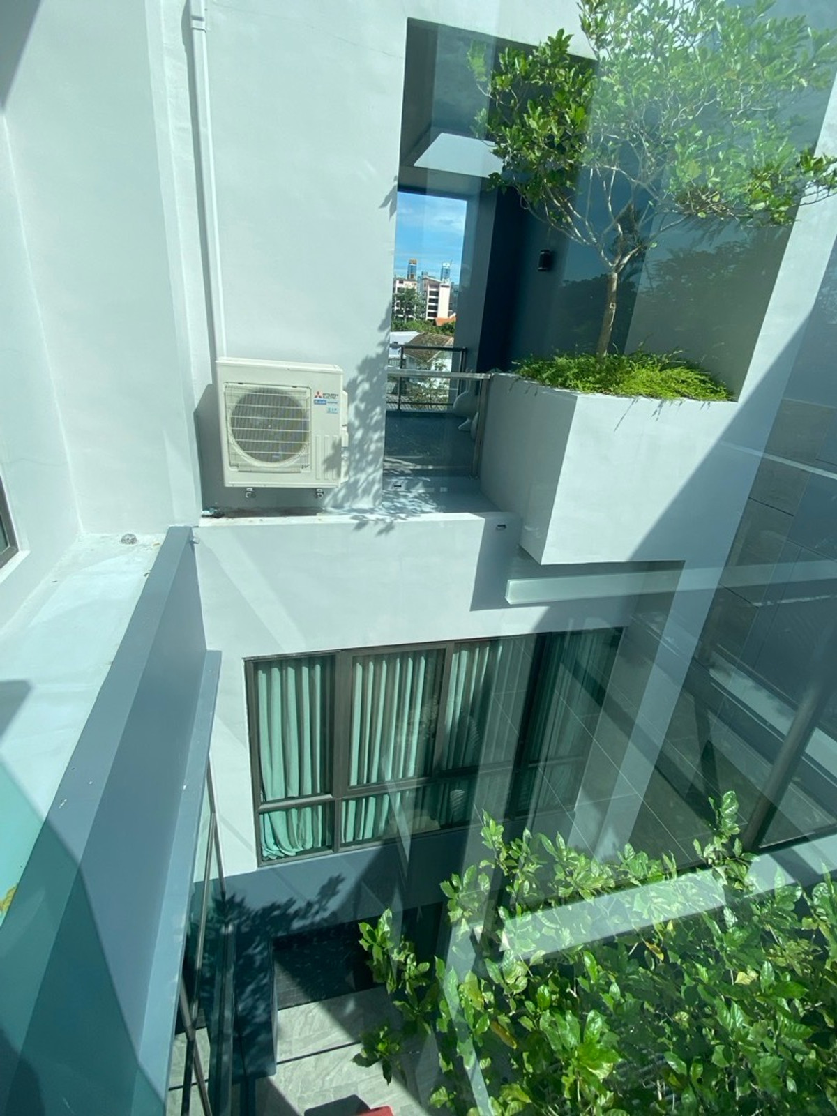 ขายบ้านสุขุมวิท อโศก ทองหล่อ : ขายด่วน! บ้านเดี่ยวหรูมีระดับ ใก้ลทางขึ้นทางด่วน ใกล้สถานีรถไฟฟ้า สุขุมวิท-แยกบางนา การเดินทางสะดวก